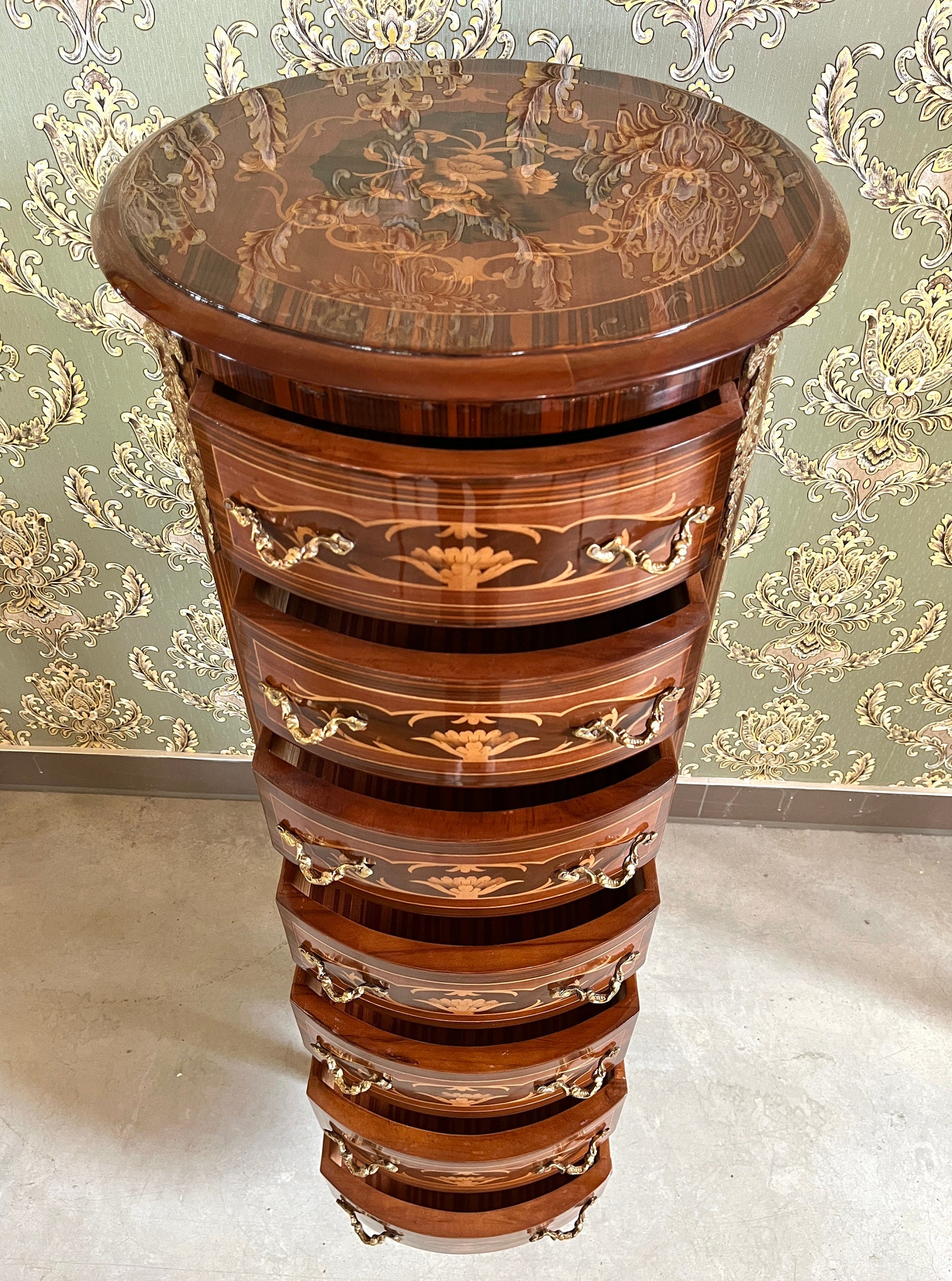 Chest of Drawer Retro Baroque Style Tall Round Kommode with 7 Drawers Home Decor Round Wooden Cabinet Drawer Antique Style