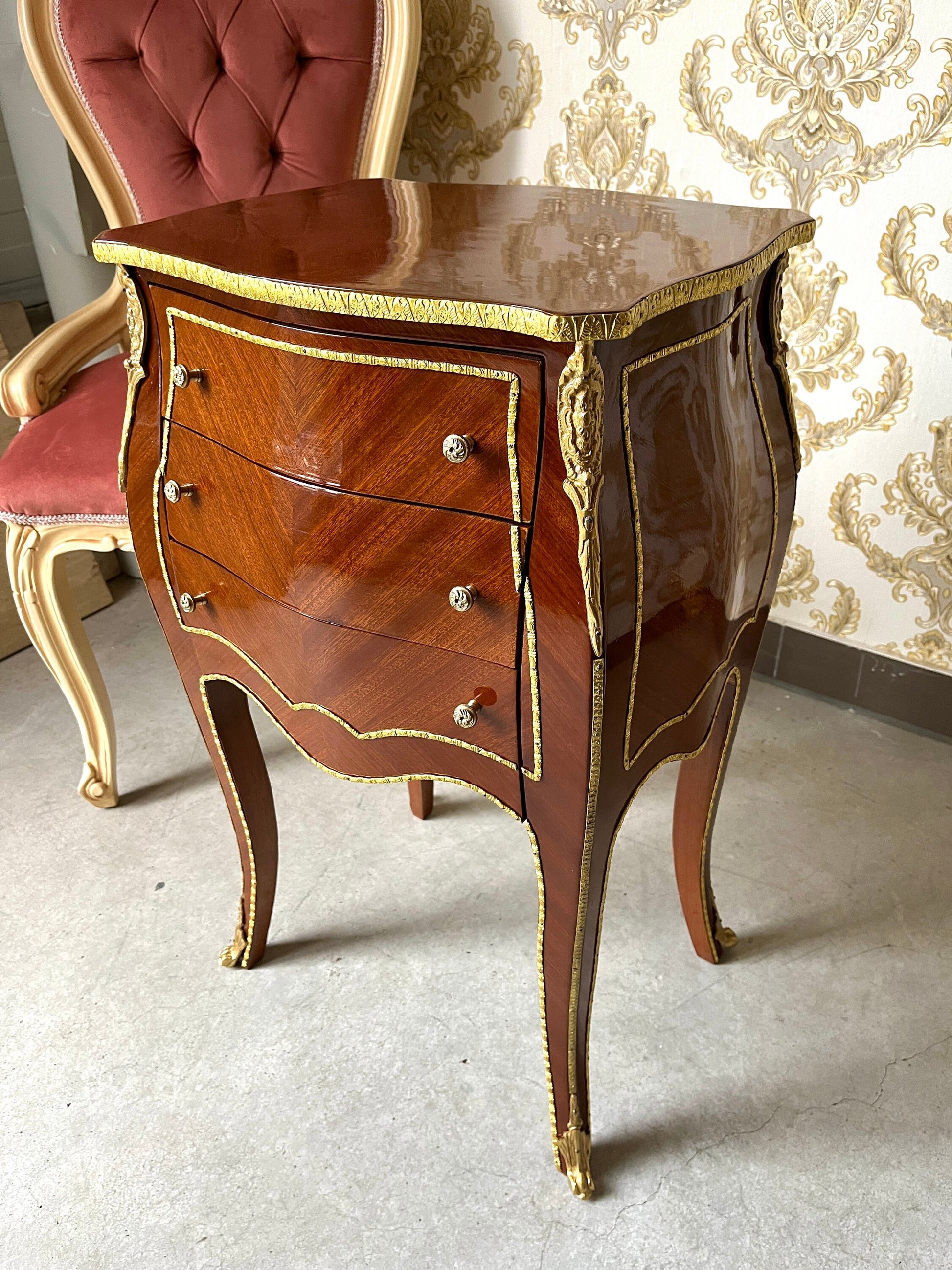Night Stand French Louis Antique Style Chest of Drawer Retro Baroque Style in Brown Color Bedside Cabinet for Home Bedroom