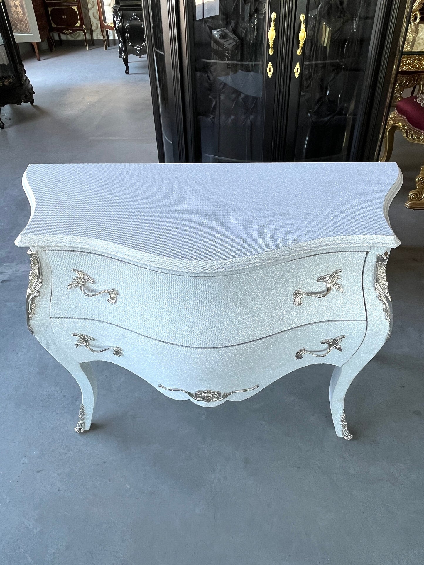 Chest of Drawer French Louis Style in Silver Glitter Dresser Retro Baroque Style Inlaid 2 Drawers & Metal Ornaments Commode in Silver