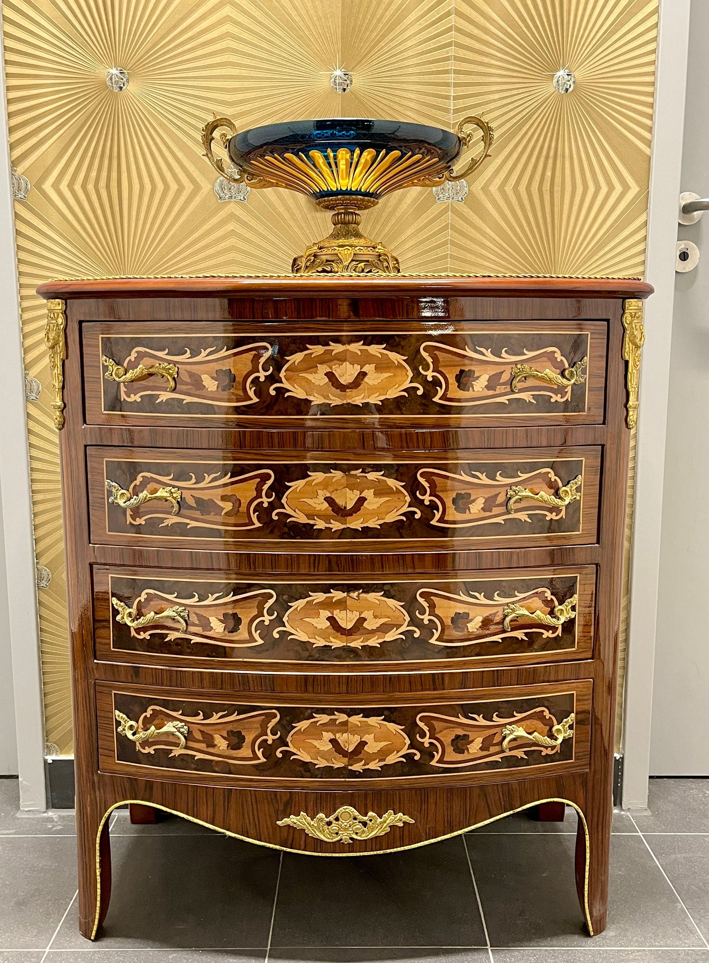 Chest of Drawer Retro Style 4 Drawers Cabinet Baroque Style Chest of Drawer Wood French Baroque Style Chest of Drawer for Home