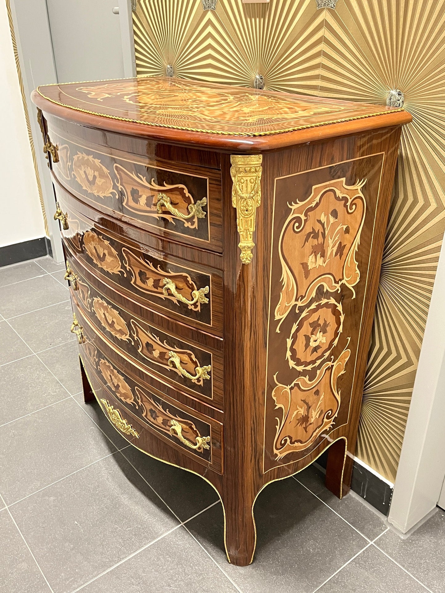 Chest of Drawer Retro Style 4 Drawers Cabinet Baroque Style Chest of Drawer Wood French Baroque Style Chest of Drawer for Home