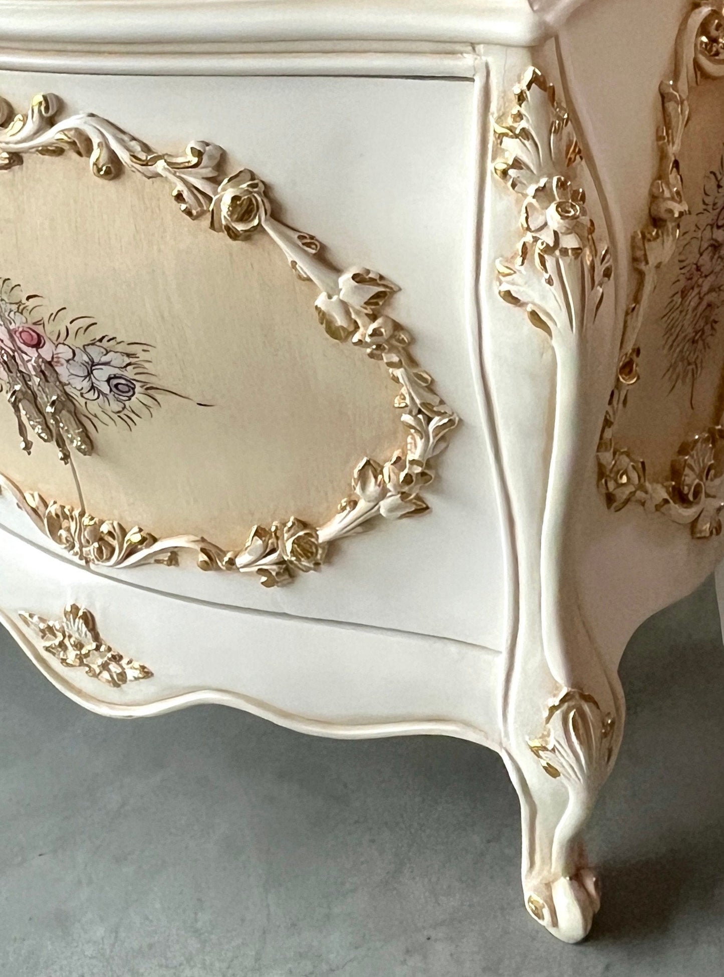Cabinet Marble Top Home Decor Baroque Style Cabinet Marble Top French Style Cabinet in Beige Color French Antique Style Cabinet with Marble