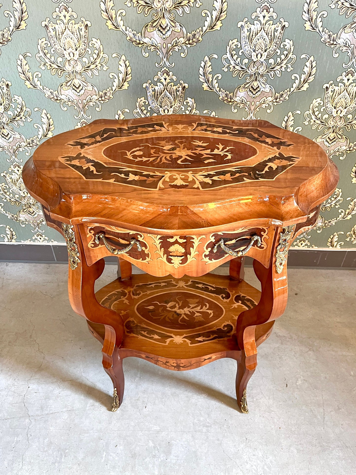 Side Table French Antique Style Wooden Brown Coffee Table Retro Baroque Style Side Table for Home Decor
