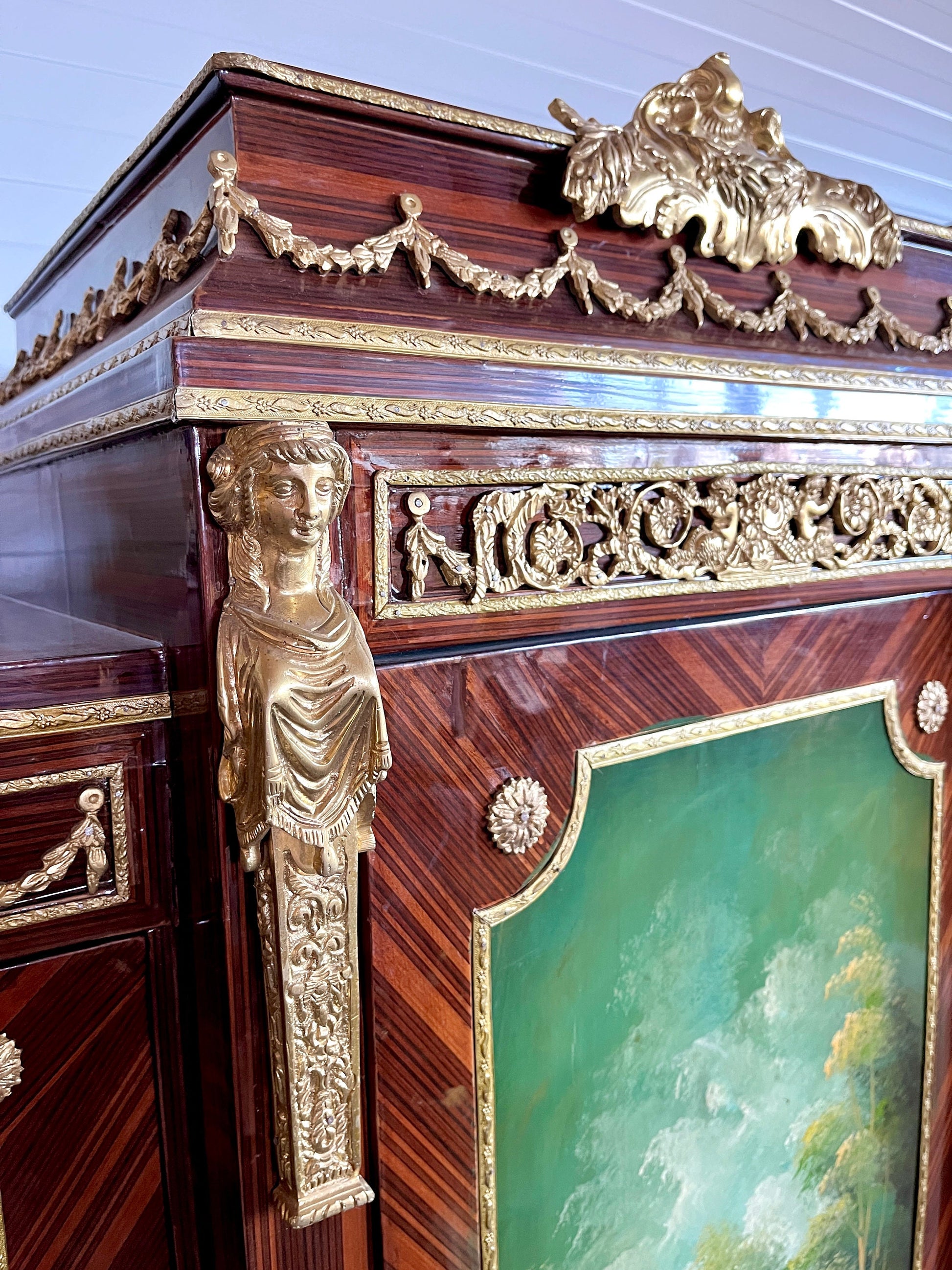 Cabinet Showcase Antique Baroque Style Oil Painting Hand-painted Glass Cabinet French Louis Style in Brown for Home Decor