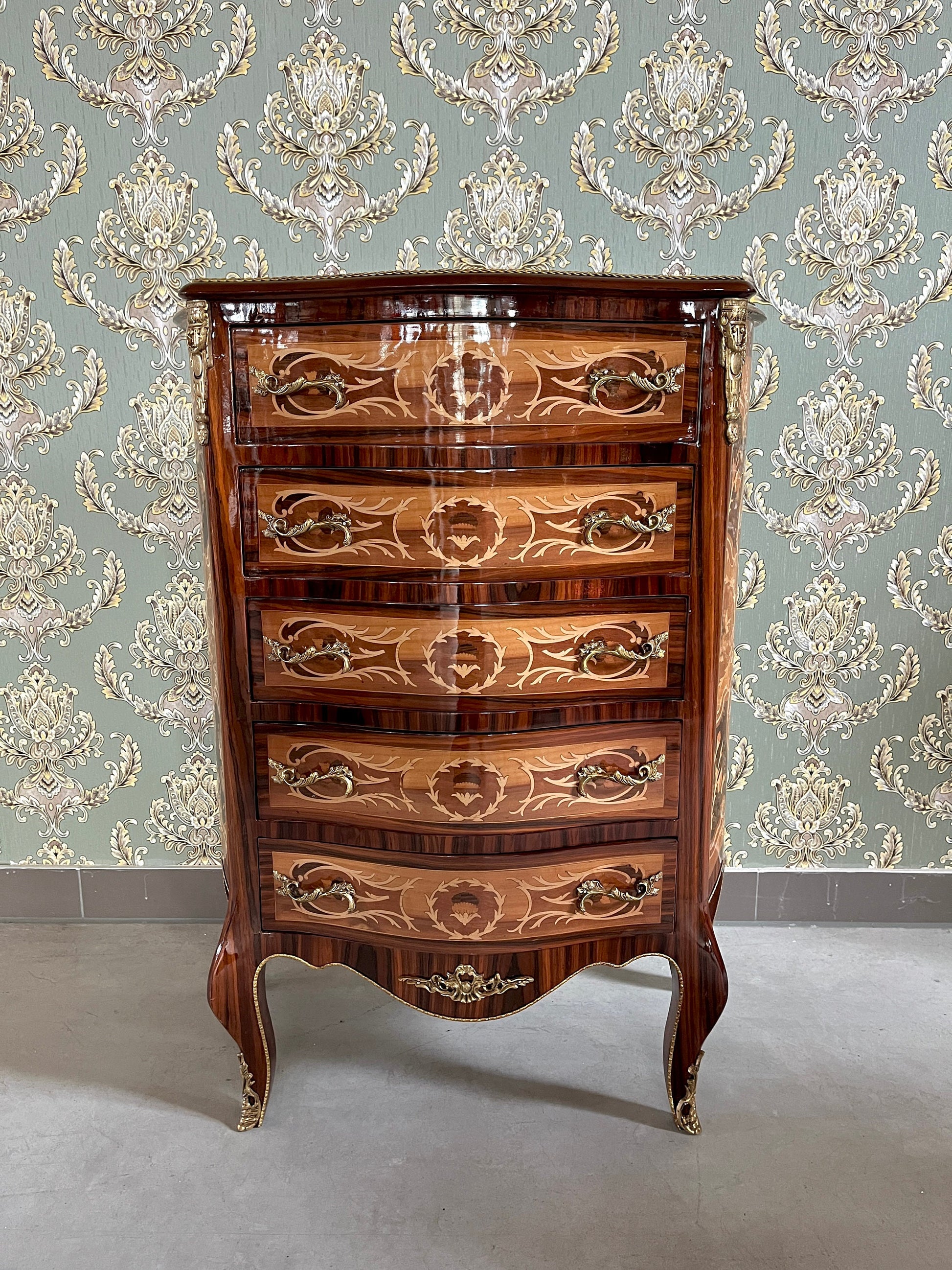 Chest of Drawer Antique Baroque Style 5 Drawer Cabinet in Brown Pattern Bronze Ornament for Home Decor