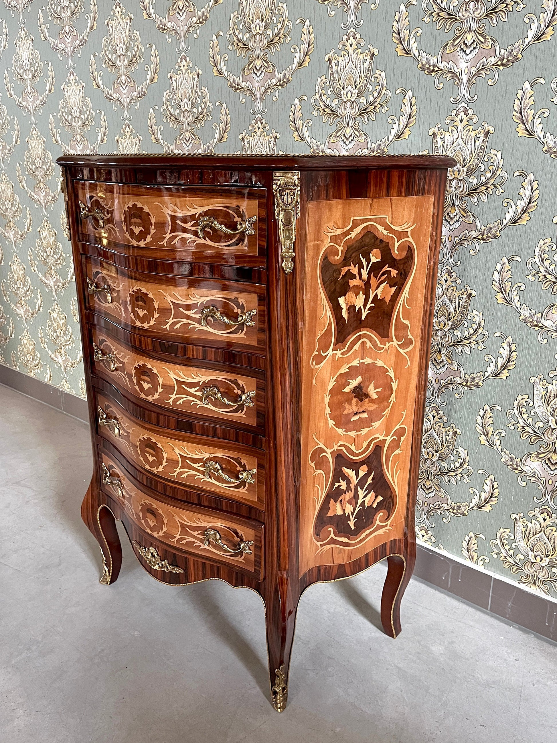 Chest of Drawer Antique Baroque Style 5 Drawer Cabinet in Brown Pattern Bronze Ornament for Home Decor