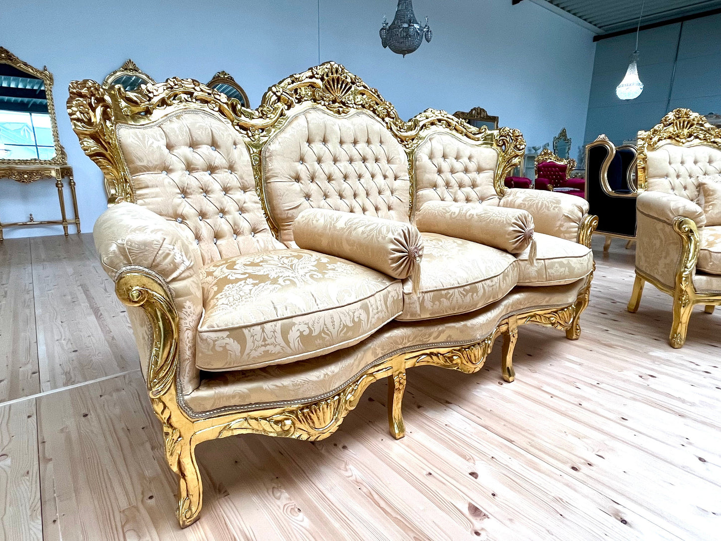 Sofa Set French Louis Style in Gold Finish Retro Baroque Rococo Style Couch Set For Holiday Sparkling Home Decor Gift for Hotel Lobby Decor