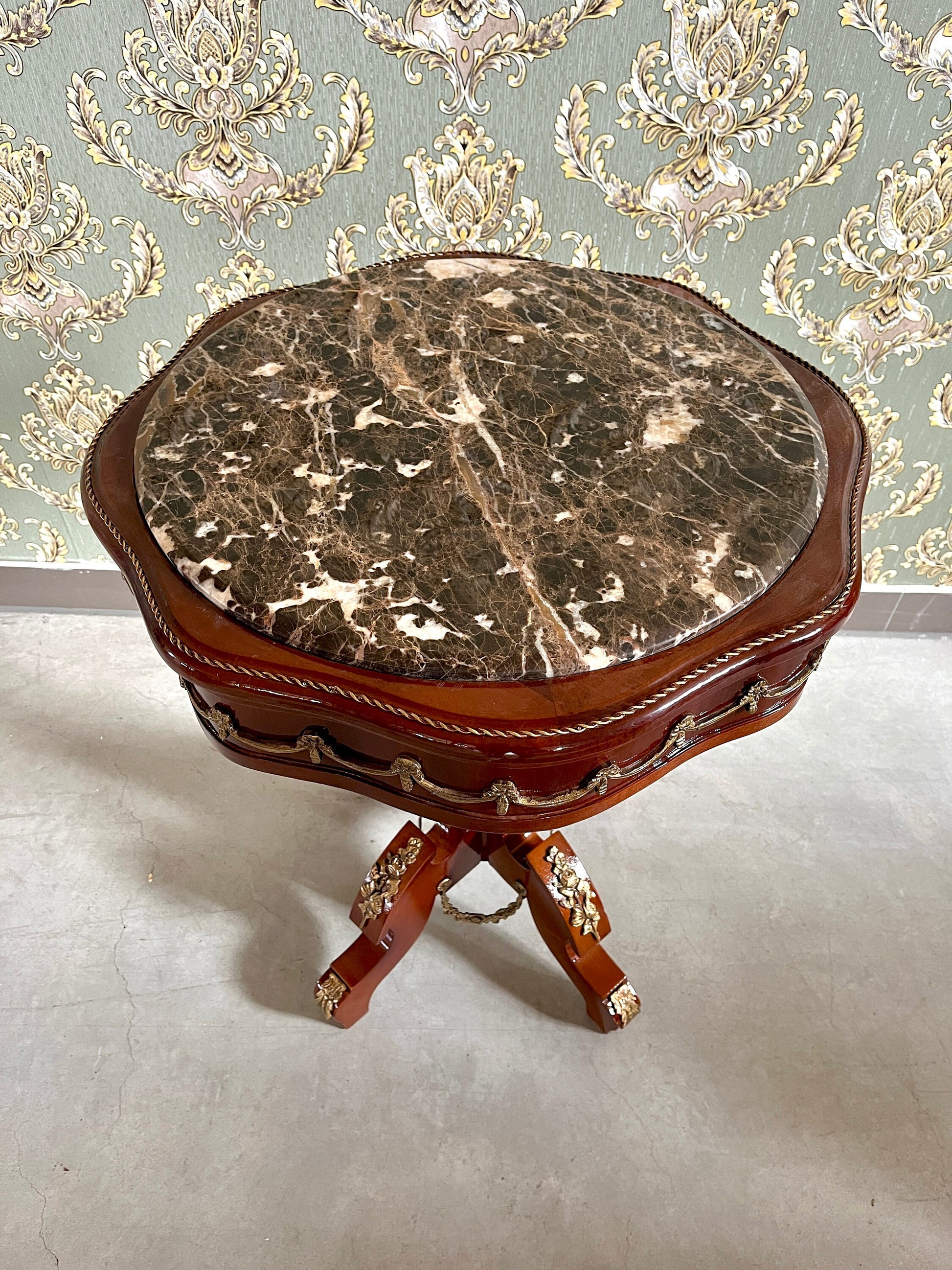 Side Table Marble Top Retro Baroque Style Tea Table Café Table Antique Style Wooden Table with Marble Top for Home Decor
