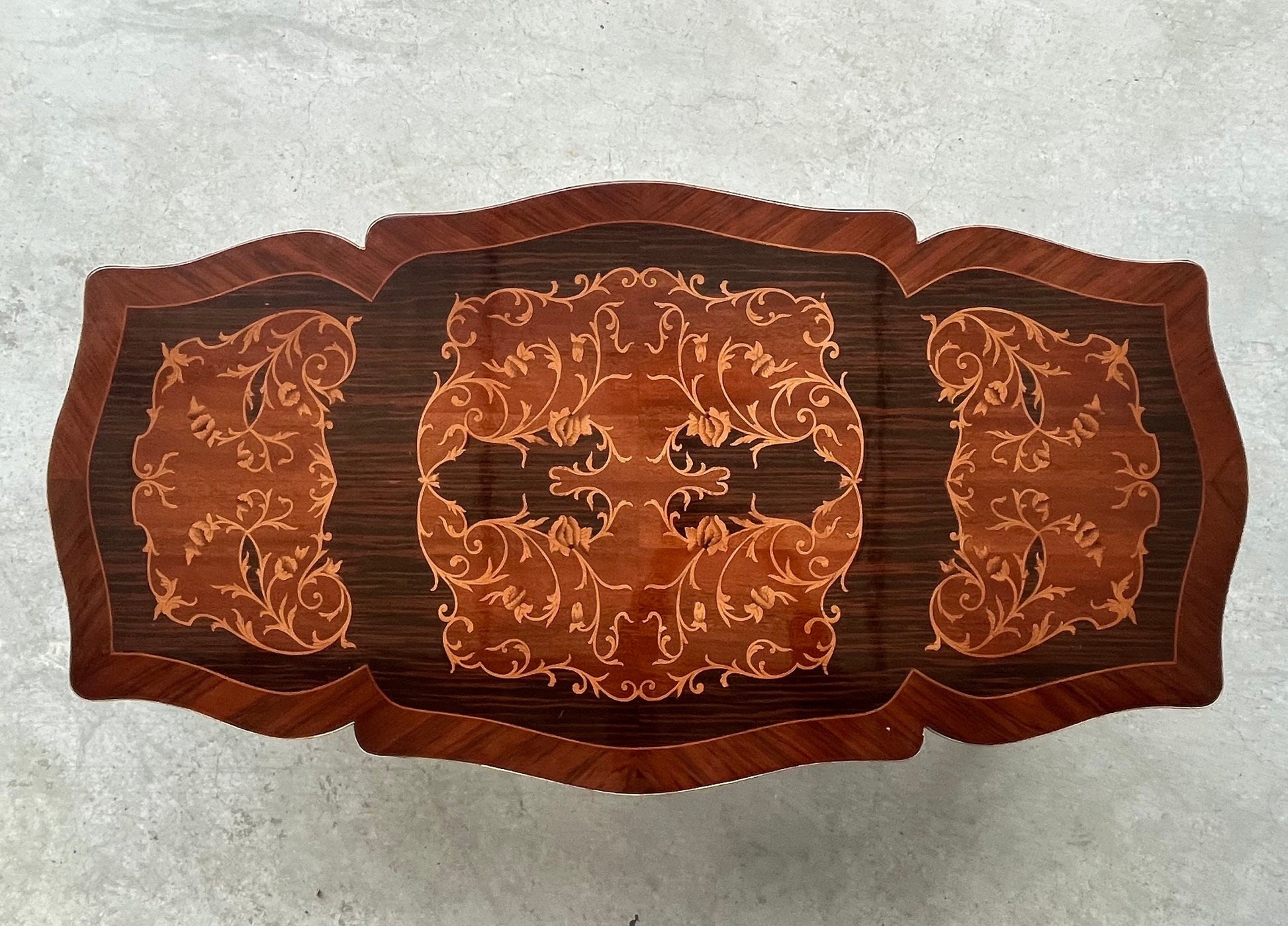 Coffee Table Nostalgic French Baroque Style Wooden Low Tea Table Retro Antique Style Brown Table for Home Decor