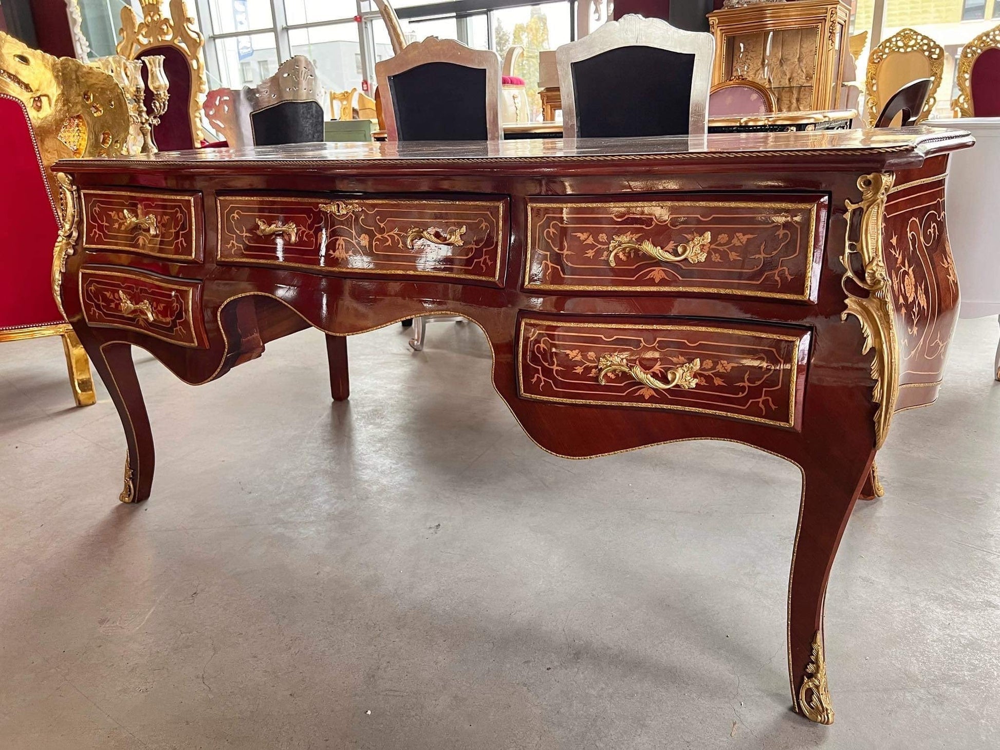 Limitierter handgefertigter Schreibtisch im Barockstil/ Limited Deluxe Desk in French Baroque Style Wooden Desk Nostalgic Antique Look Brown