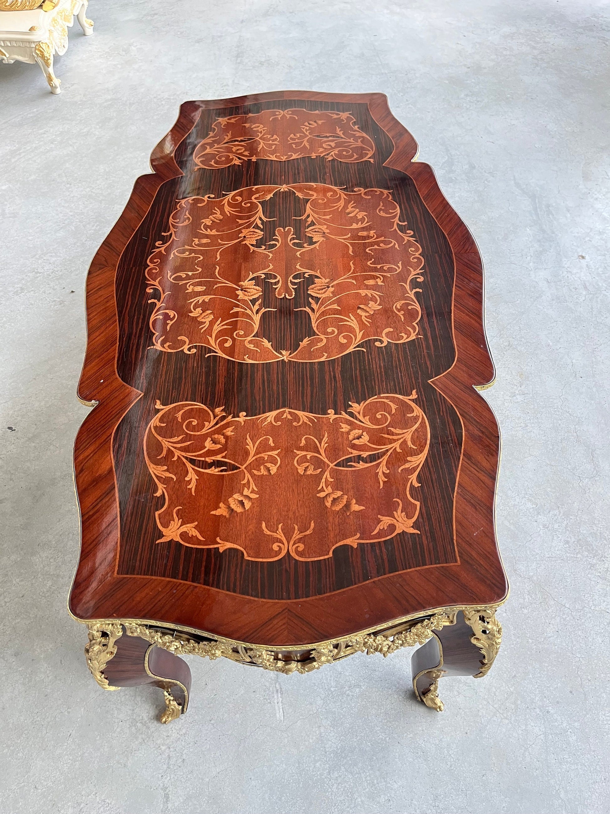 Coffee Table Nostalgic French Baroque Style Wooden Low Tea Table Retro Antique Style Brown Table for Home Decor