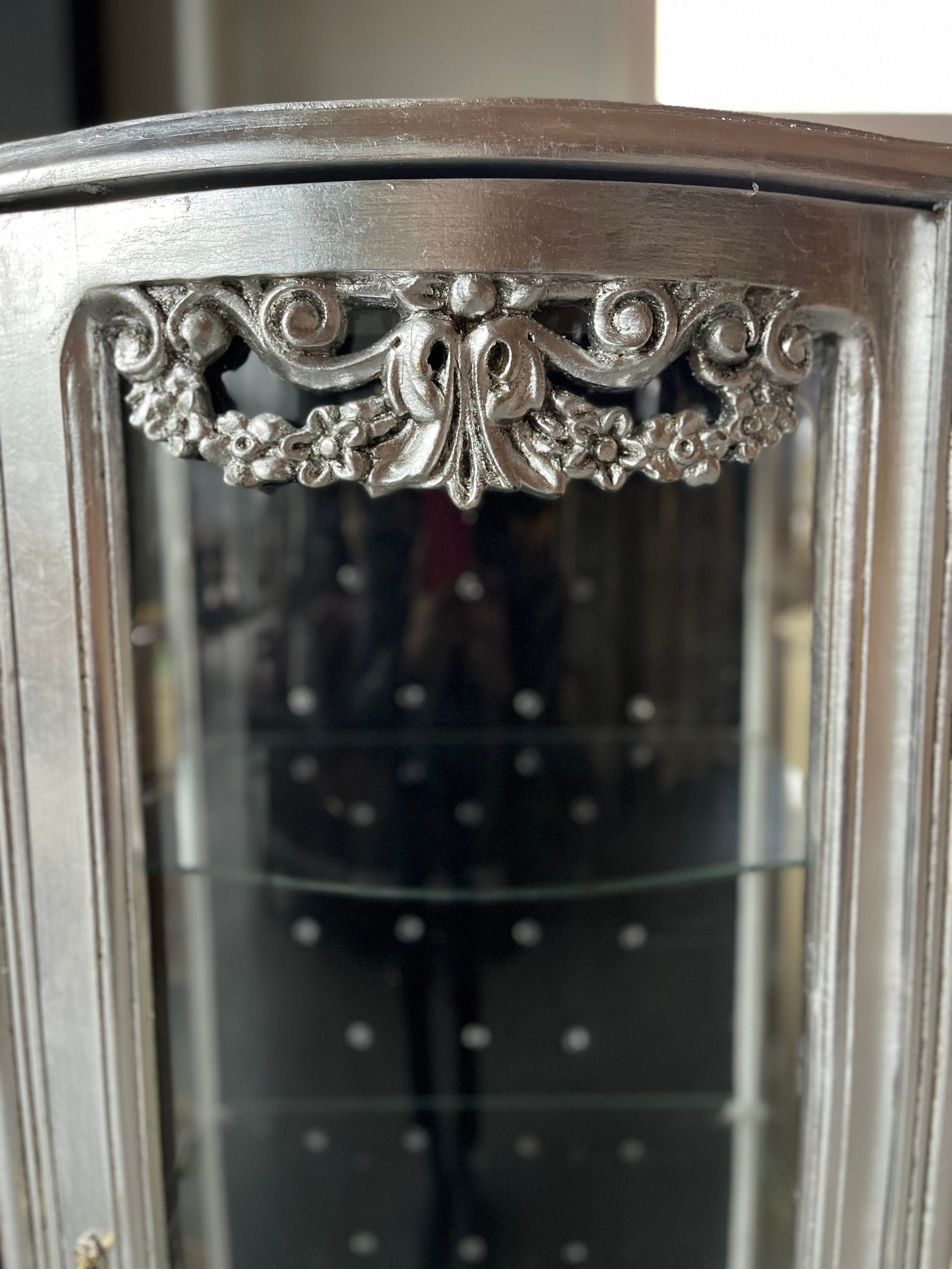 Display Cabinet Silver Black French Louis XV Antique Style Showcase Marble at Top Middle Size Baroque Style Showcase for Home Decor