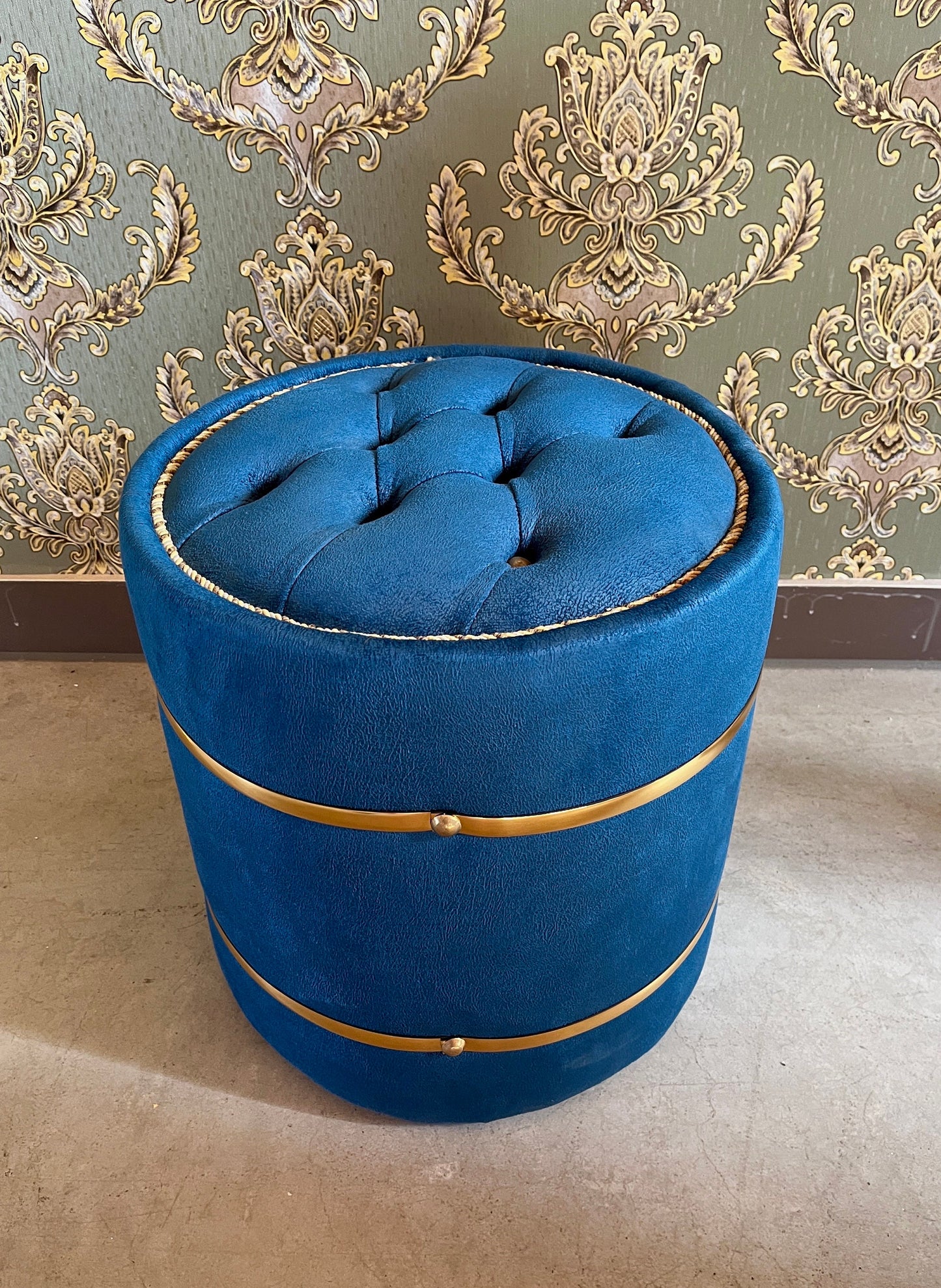 Ottoman Colorful Baroque Style Stool Nostalgic French Handmade Style Ottoman for Home Decor in Rich Velvet Purple Blue Red Beige