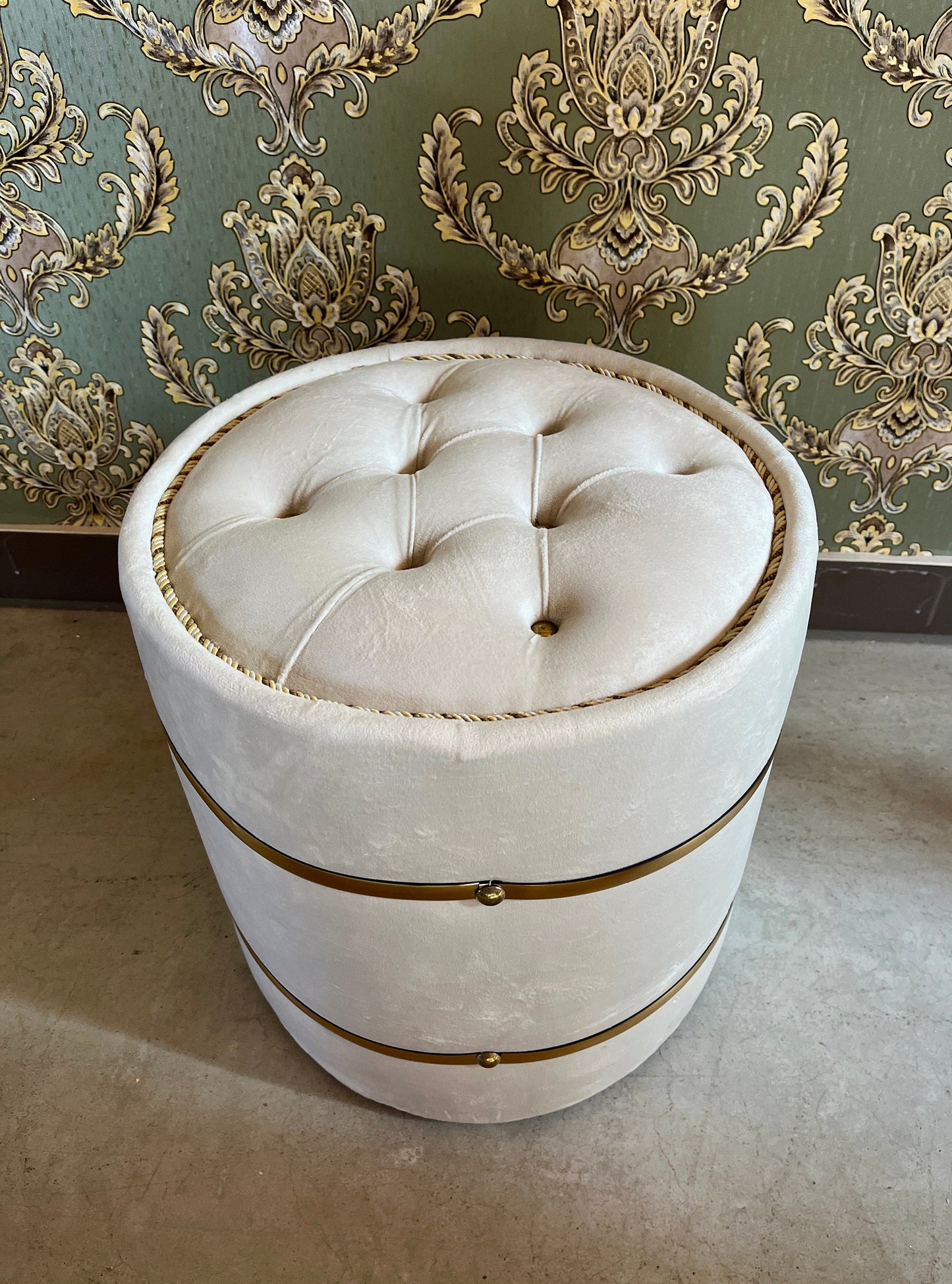 Ottoman Colorful Baroque Style Stool Nostalgic French Handmade Style Ottoman for Home Decor in Rich Velvet Purple Blue Red Beige