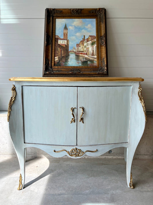 Cabinet French Baroque Style Sky Blue Color Retro Antique Style Cupboard with Bronze Ornaments for Lodge or Home Decor