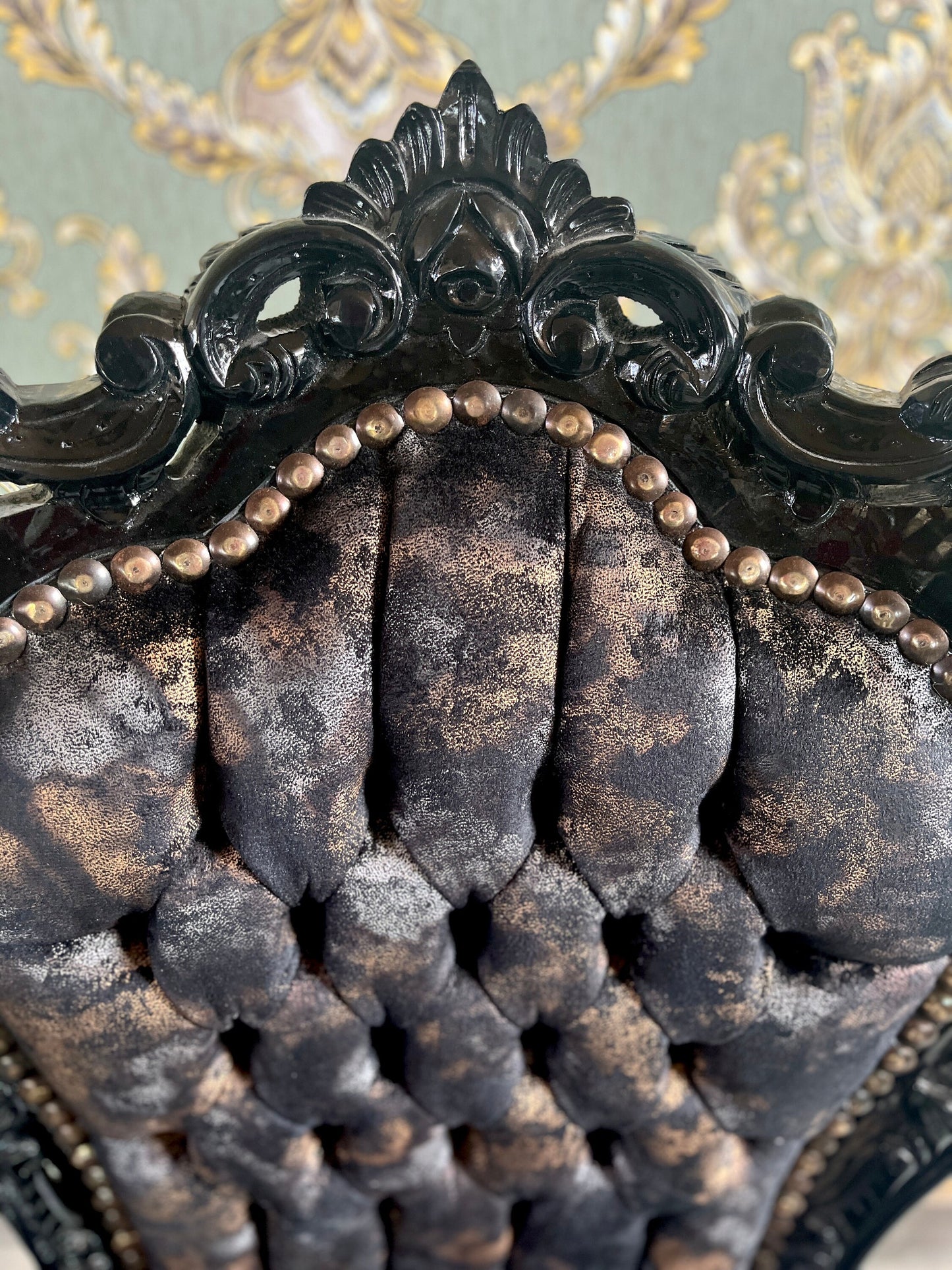 Accent Chair French Louis Style Dining Chair in Midnight Black Velvet Retro Baroque Rococo Style Chair in Brown Velvet for Home Décor