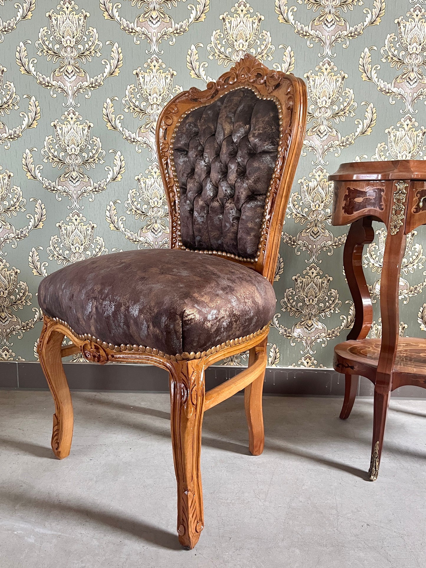 Accent Chair French Louis Style Dining Chair in Midnight Black Velvet Retro Baroque Rococo Style Chair in Brown Velvet for Home Décor