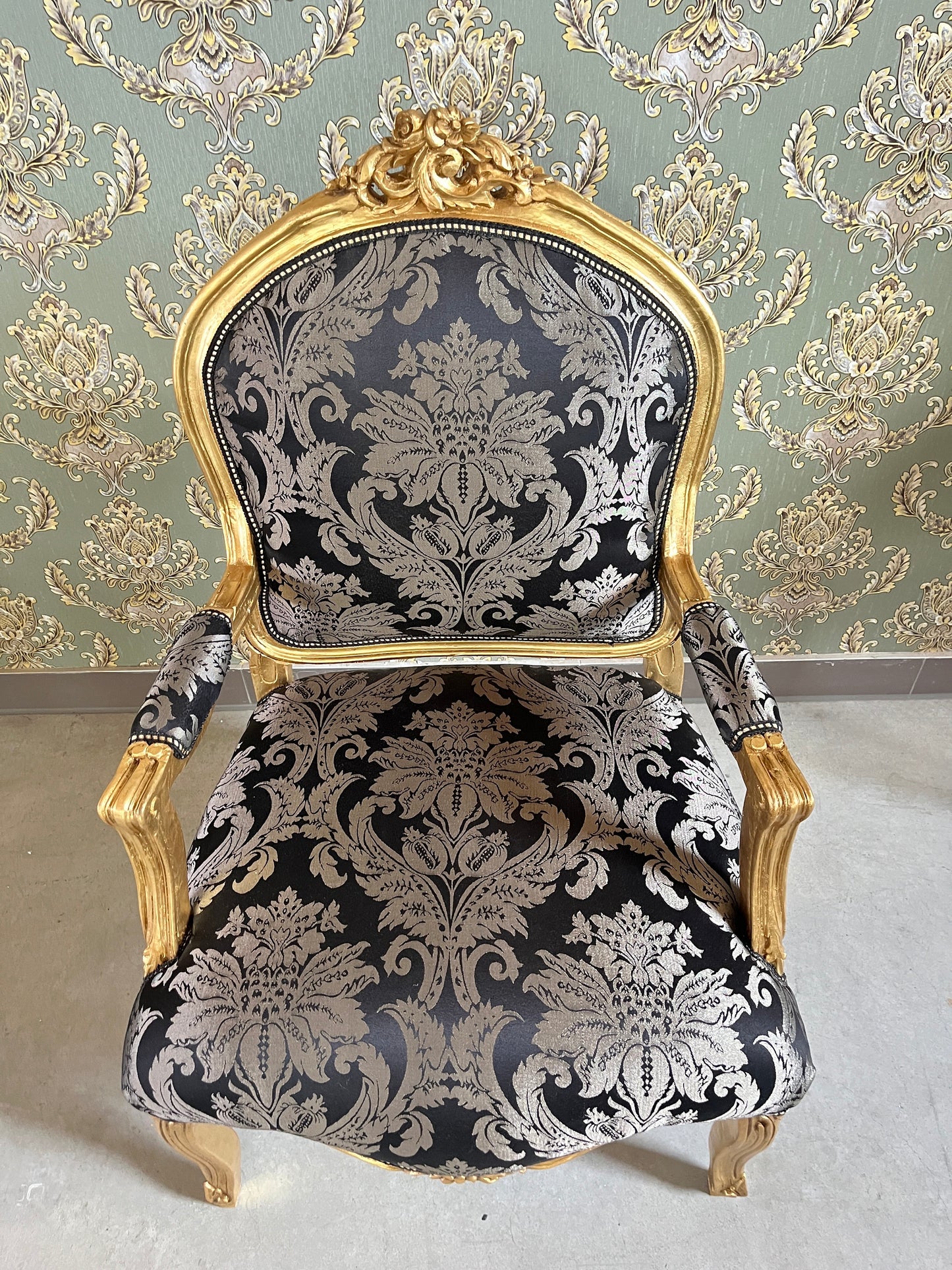 Armchair French Louis Antique Style Chair Royal Baroque Style in Gold Finish Deluxe Fabric in Gold & Black Flower Pattern for Home Décor