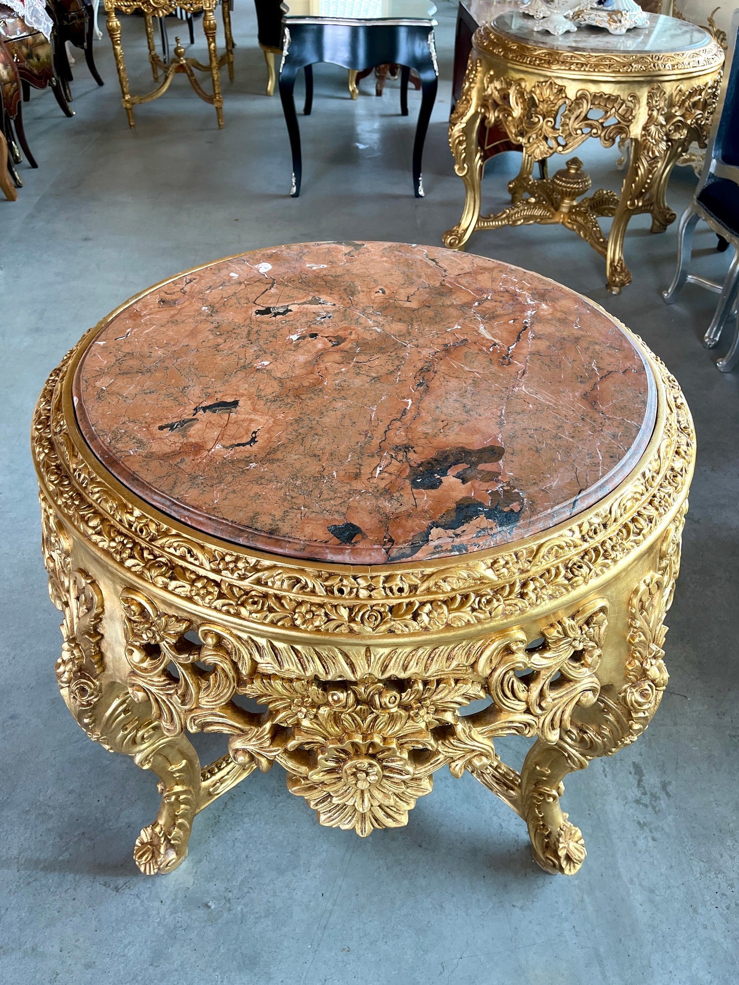 Wooden Decor Table Marble Top Royal Baroque Style Round Table Marble Slab in Orange French Antique Style for Home Decor Hotel Decoration