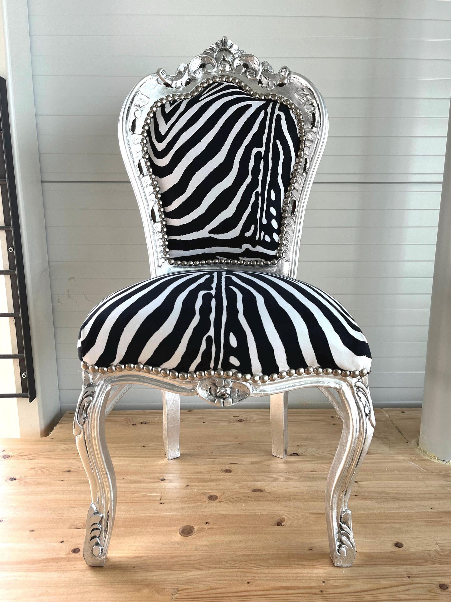 French Baroque, Rococo, Barock Rokoko Stil Stuhl Chair- Silver Zebra