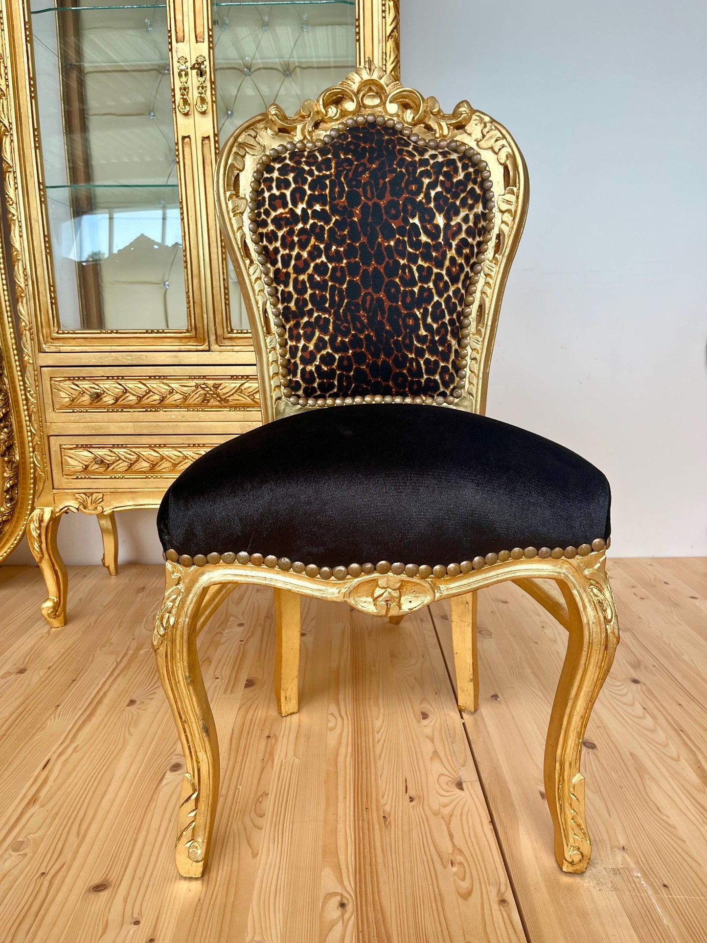 Accent Chair French Louis Baroque Style Dining Chair Black Velvet Leopard Print in Gold Finish for Lounge Room Home Decor