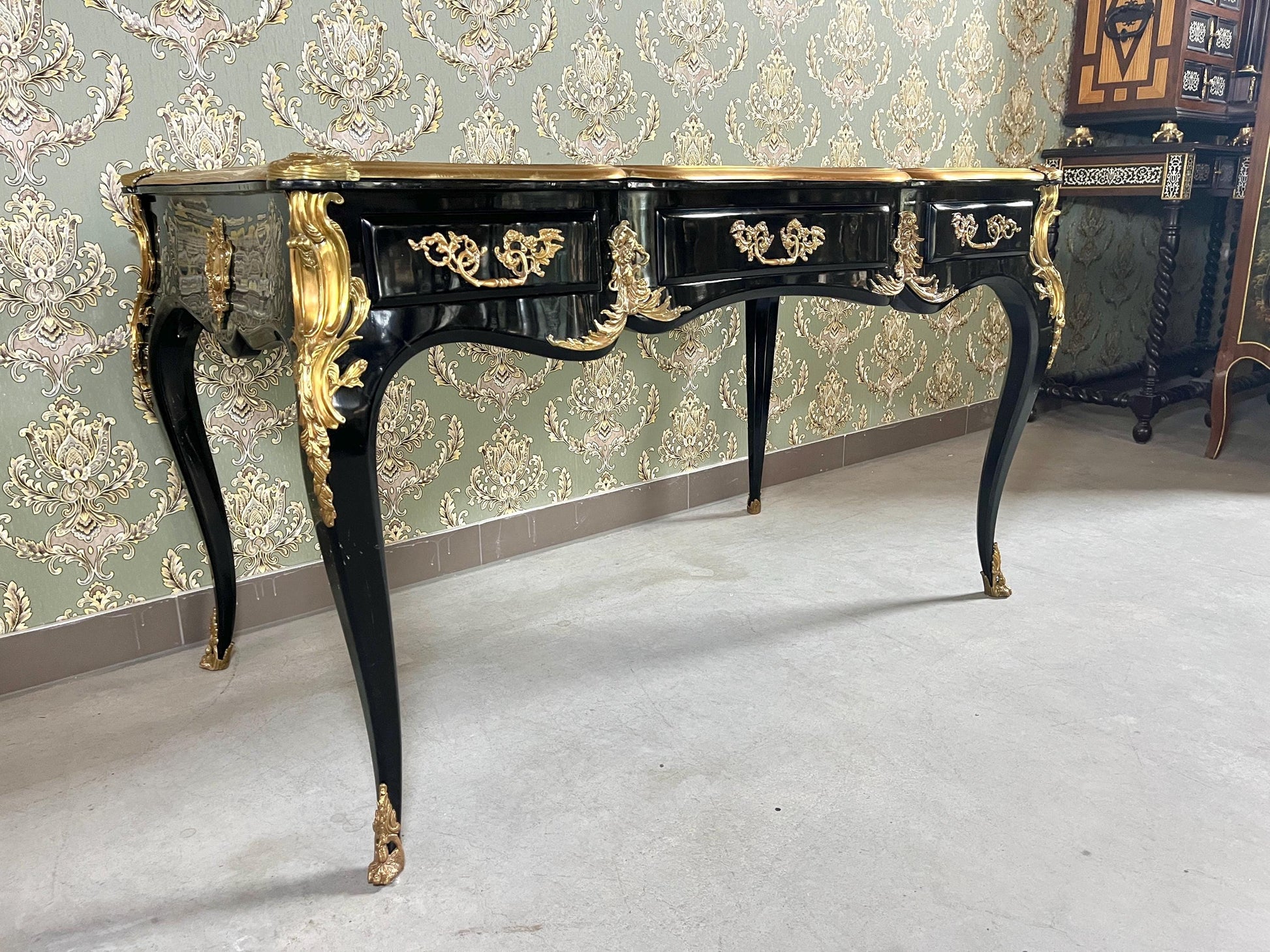 Luxurious Black Wooden Desk Antique Baroque Style Table with Bronze Ornaments at Edge Lacquered in Black - LIMITED EDITION