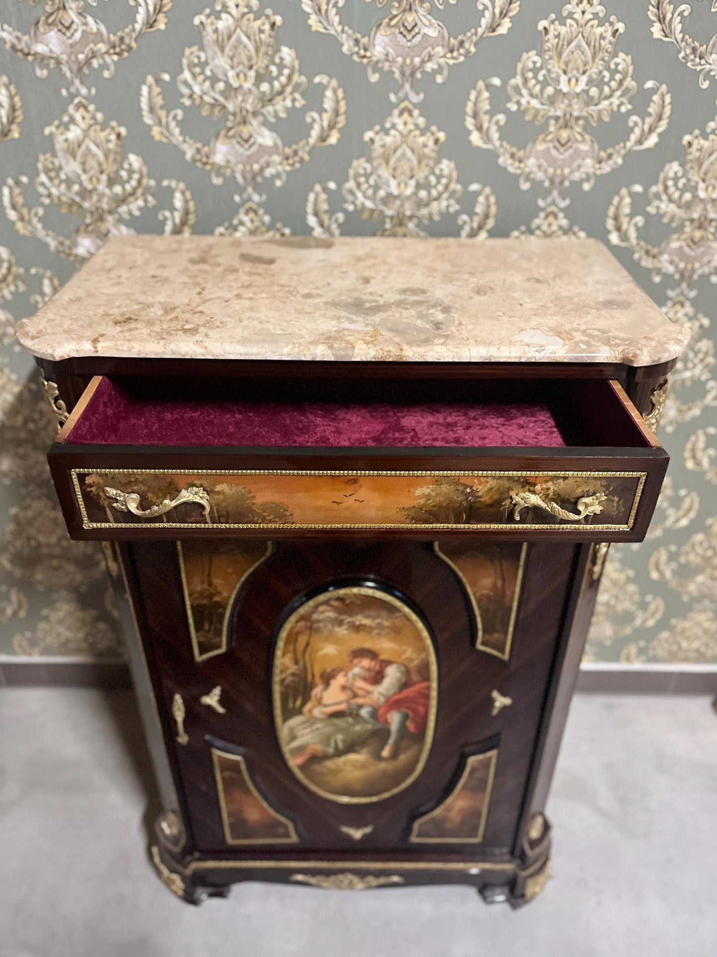 Shoe Cabinet Retro Baroque Antique Style Wooden Brown Cabinet with Oil Handpainted at Front and Marble Slab at Top