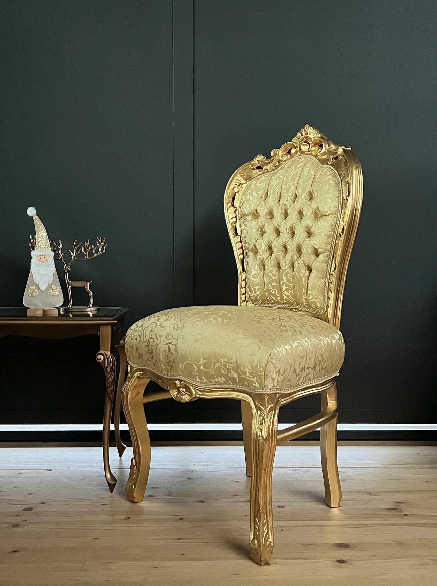 Accent Chair Gold Color French Baroque Rococo Style Dining Chair Nostalgic Antique Look Chair in Gold Finish