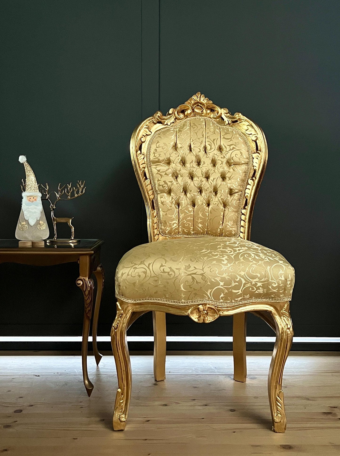 Accent Chair Gold Color French Baroque Rococo Style Dining Chair Nostalgic Antique Look Chair in Gold Finish