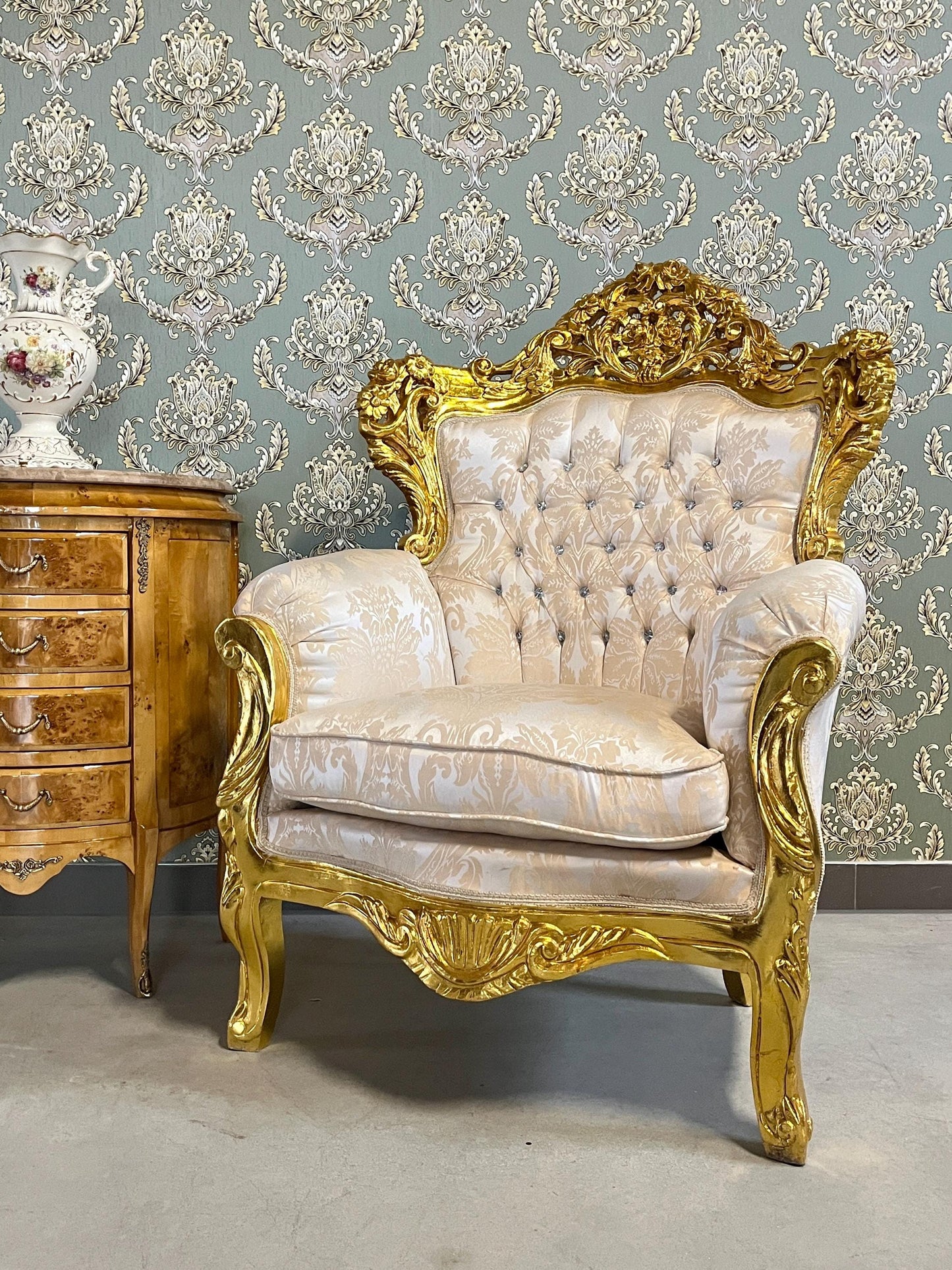 Sofa Set French Louis XV Style Tufted Velvet in Ivory Color in Gold Finish Marble Top Coffee Table Retro Baroque Style Sofa Set