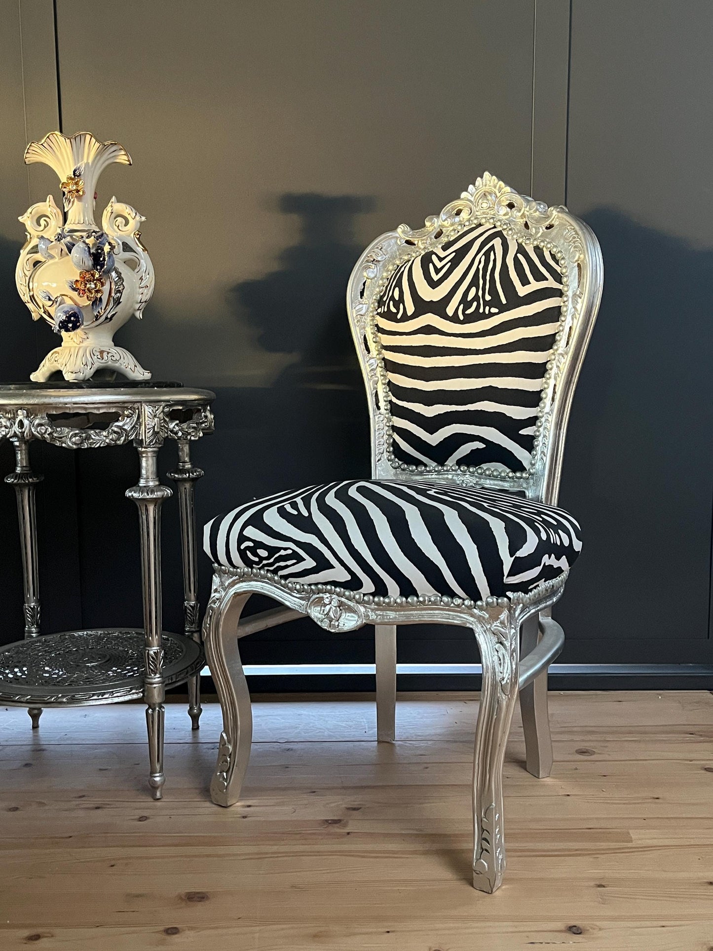 French Baroque, Rococo, Barock Rokoko Stil Stuhl Chair- Silver Zebra