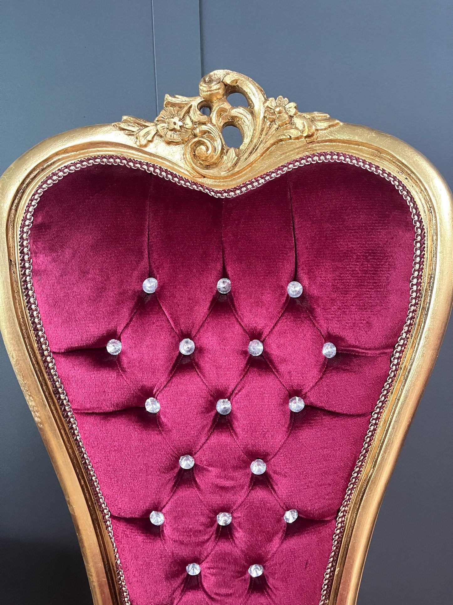 Tall Chair Antique Baroque Style Chair in Gold Finish Red White Beige Color for Wedding Party Event