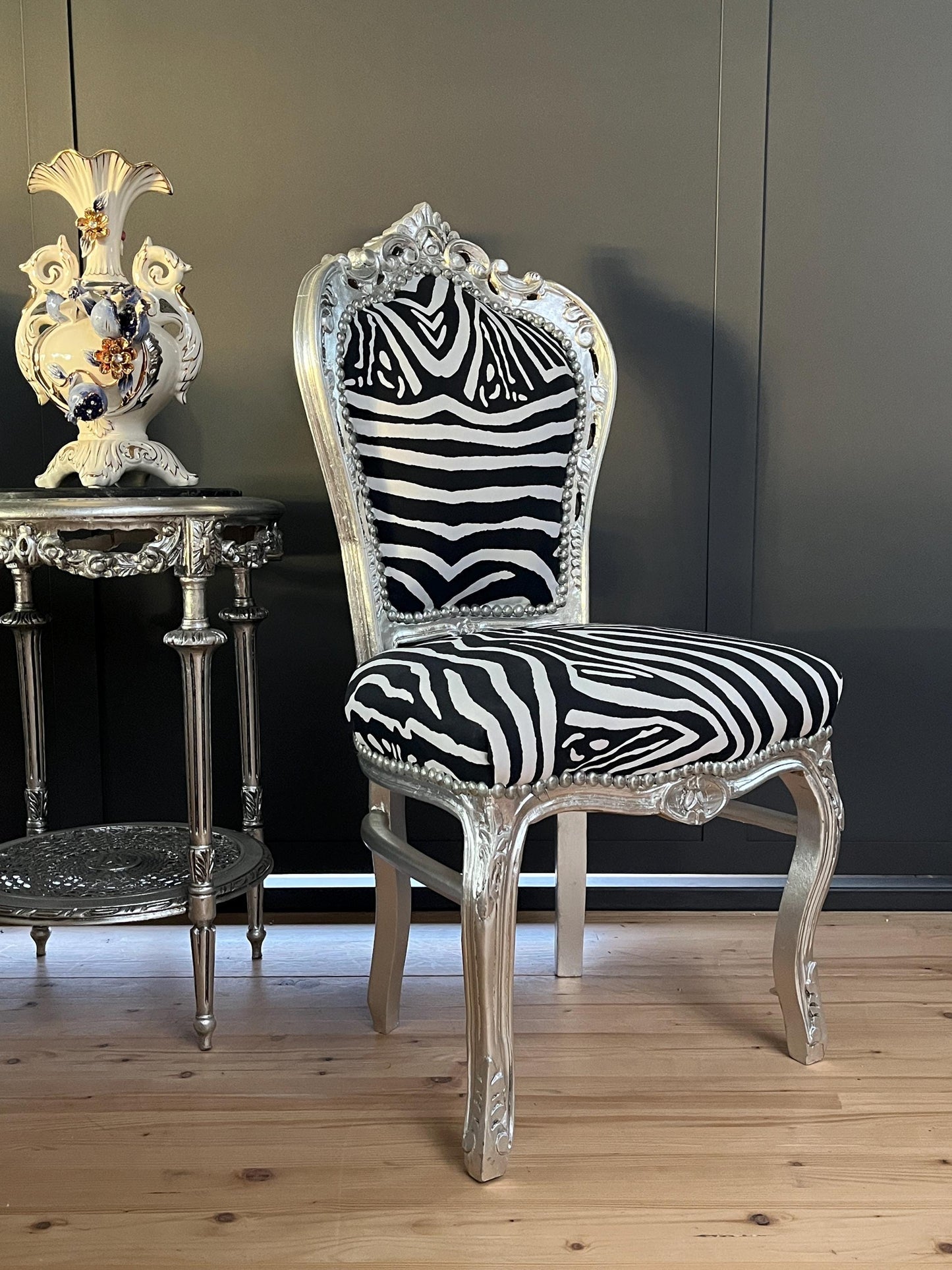 French Baroque, Rococo, Barock Rokoko Stil Stuhl Chair- Silver Zebra