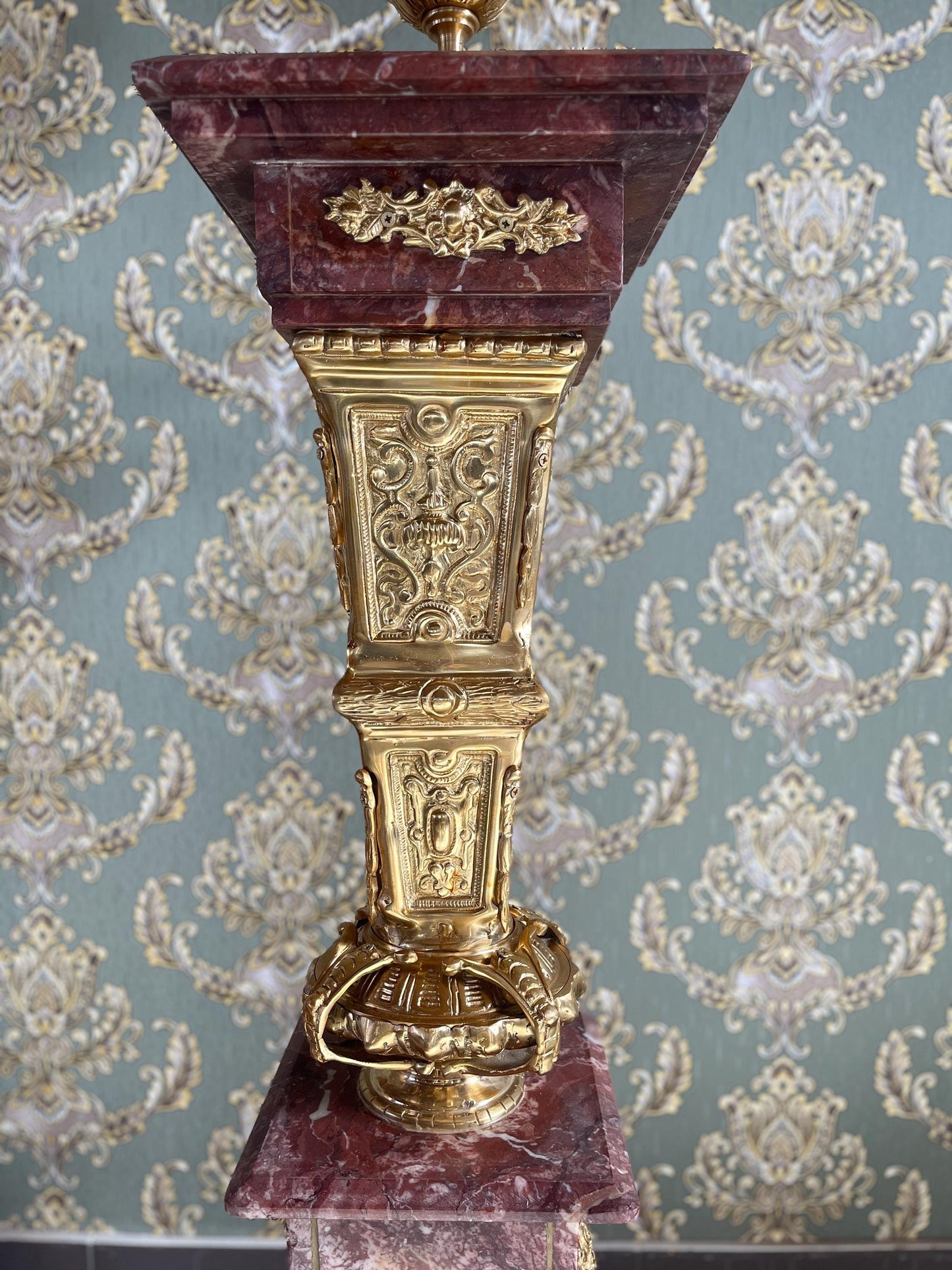 Huge Marble Pillar with Brass Royal Marble Column Italian Antique Look Pillar, A Pair Set of Marble Pillar For Home Decor For Hotel Entrance