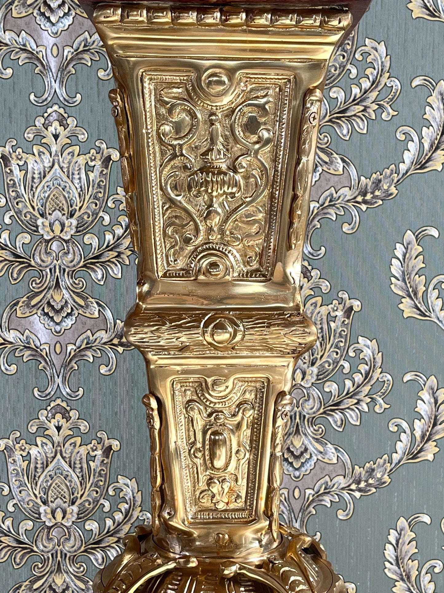 Huge Marble Pillar with Brass Royal Marble Column Italian Antique Look Pillar, A Pair Set of Marble Pillar For Home Decor For Hotel Entrance