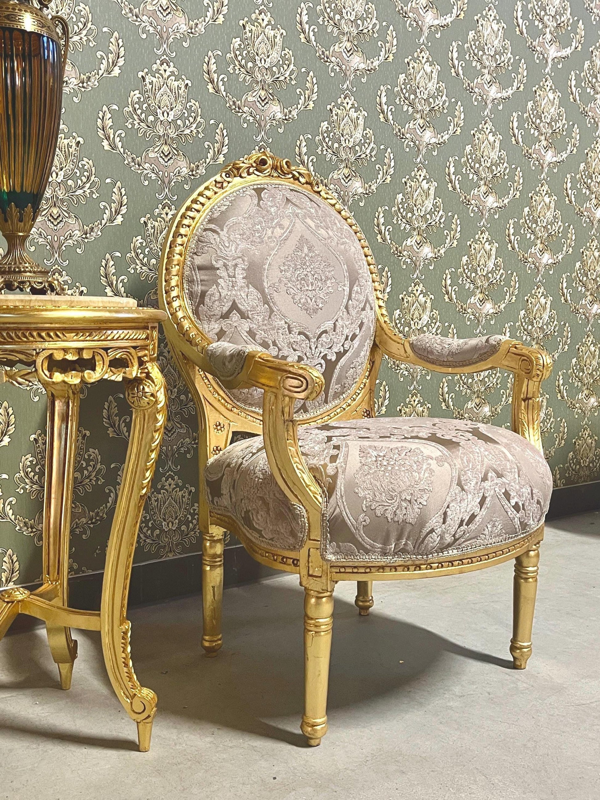 Armchair Antique Rococo Accent Chair Shiny Blue Flower Pattern Fabric Lounge Armchair Royal Baroque Chair in Beige Flower Pattern Home Decor