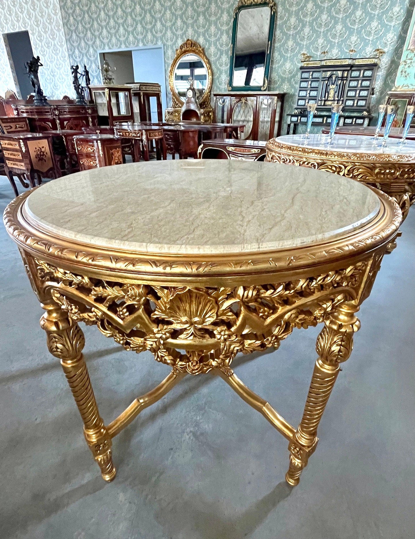 Round Table Italian Baroque Rococo Style in Beige Marble Top Table Black Marble Top French Decor Table Antique Style Table for Home Decor