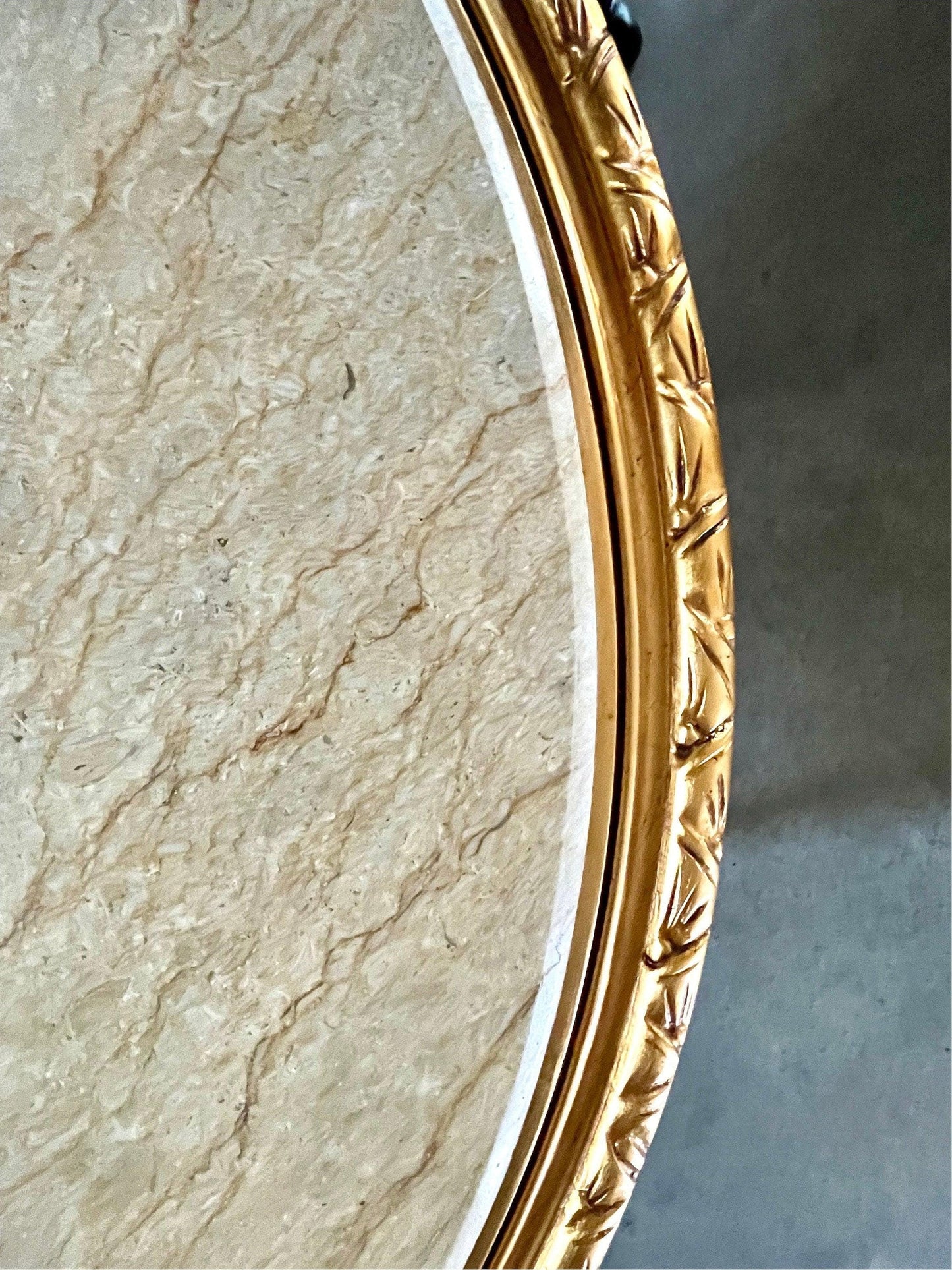 Round Table Italian Baroque Rococo Style in Beige Marble Top Table Black Marble Top French Decor Table Antique Style Table for Home Decor