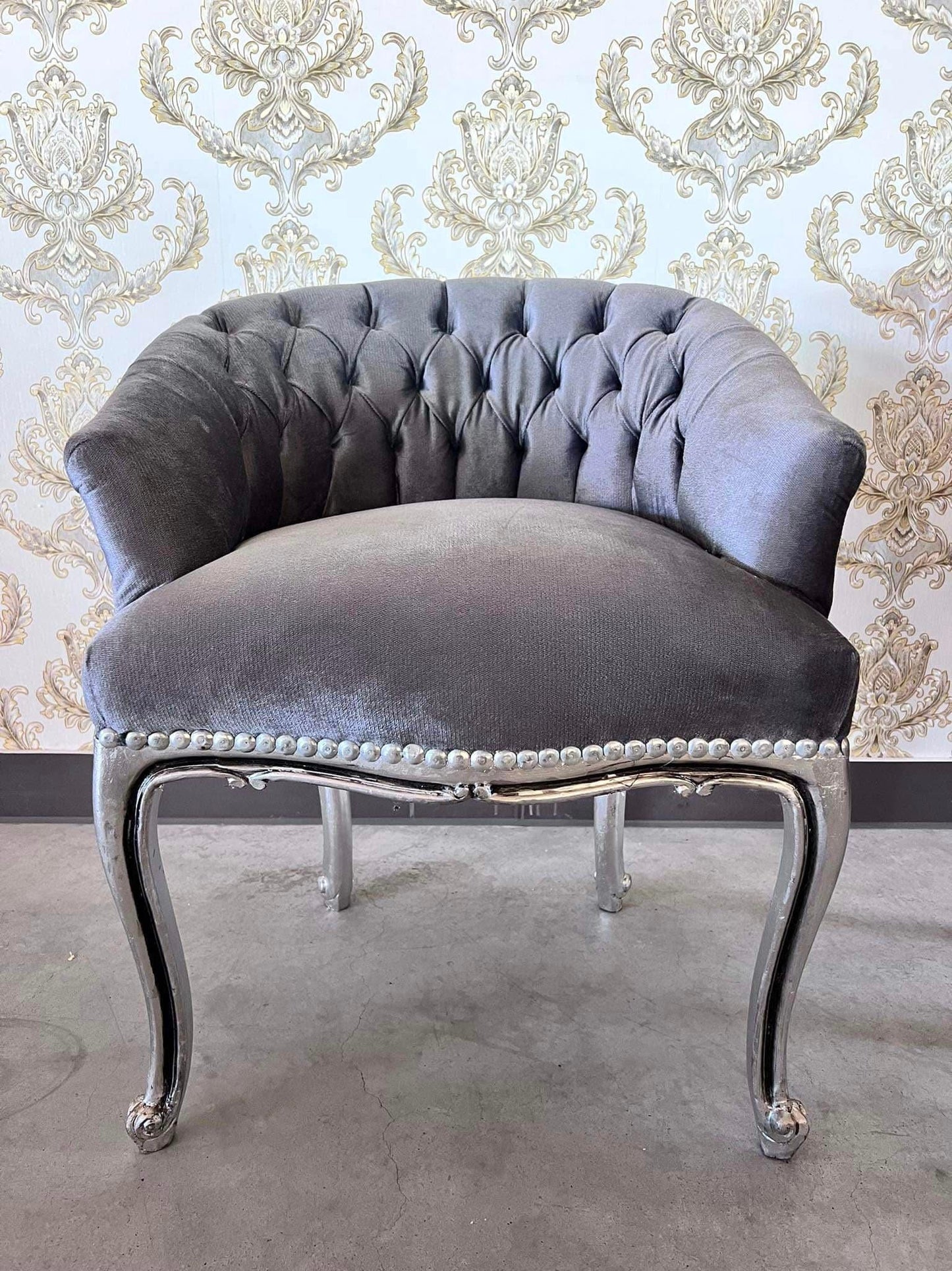 Cocktail Chair Tufted Velvet French Baroque Rococo Style in Animal Jungle Print Colorful Armchair Velvet Black Velvet Grey Lounge Bar Chair
