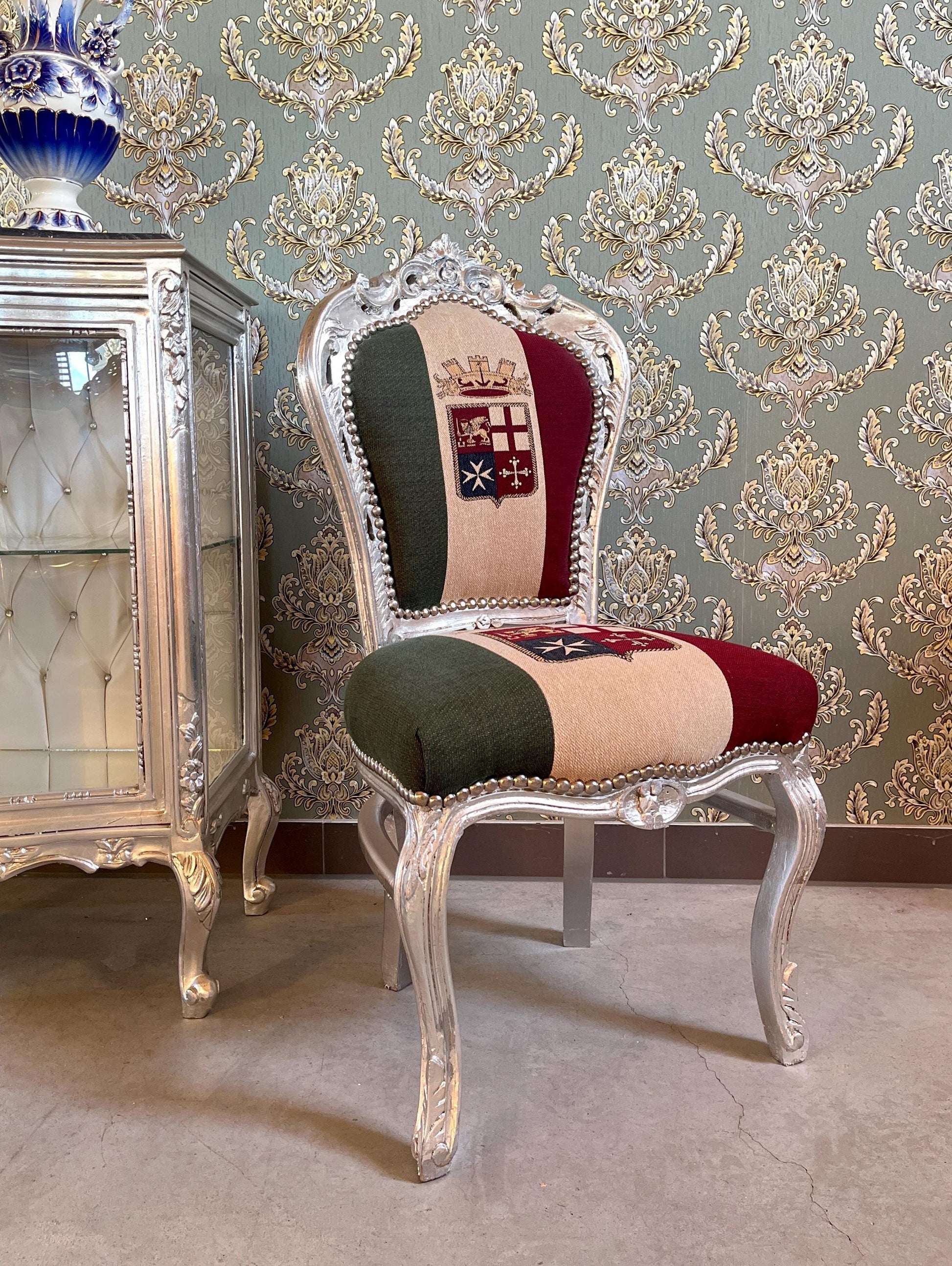 Accent Chair French Louis XV Style in Italian Flag Naval Crown Chair Retro Baroque Antique Style in Sliver Finish