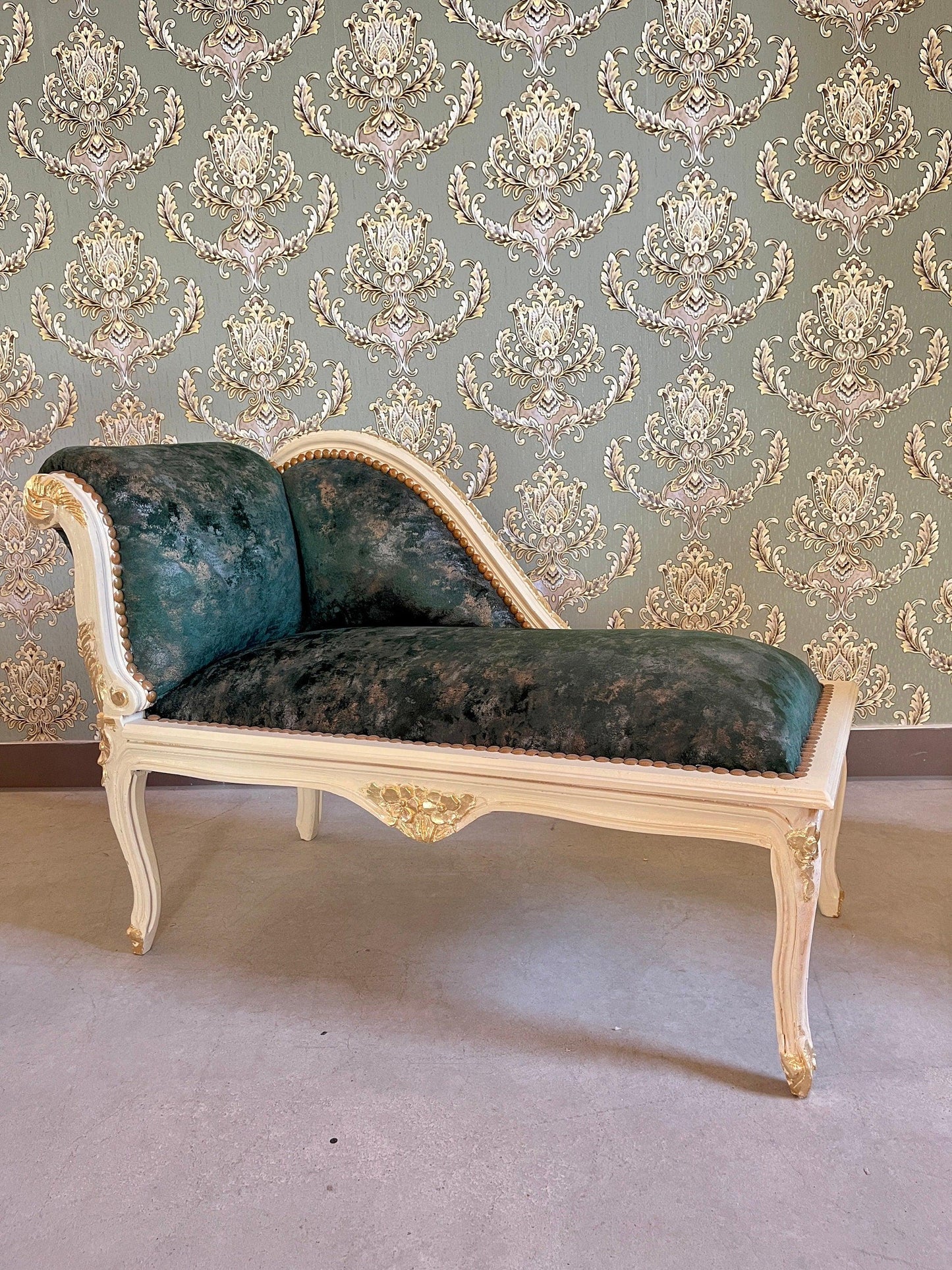 Small Bench Forest Green French Louis Style Small Longue Settee Velvet Red Retro Baroque Style Ottoman for Home Decor