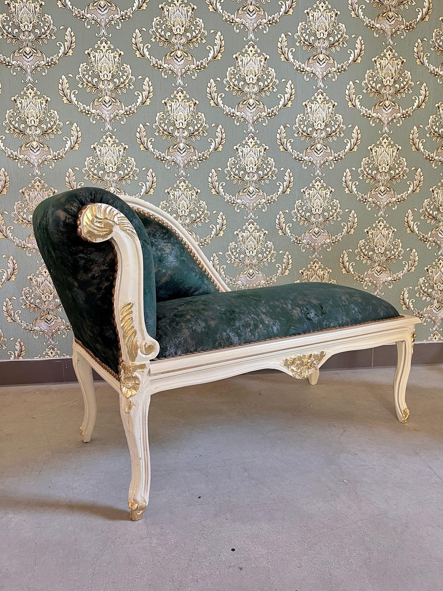 Small Bench Forest Green French Louis Style Small Longue Settee Velvet Red Retro Baroque Style Ottoman for Home Decor