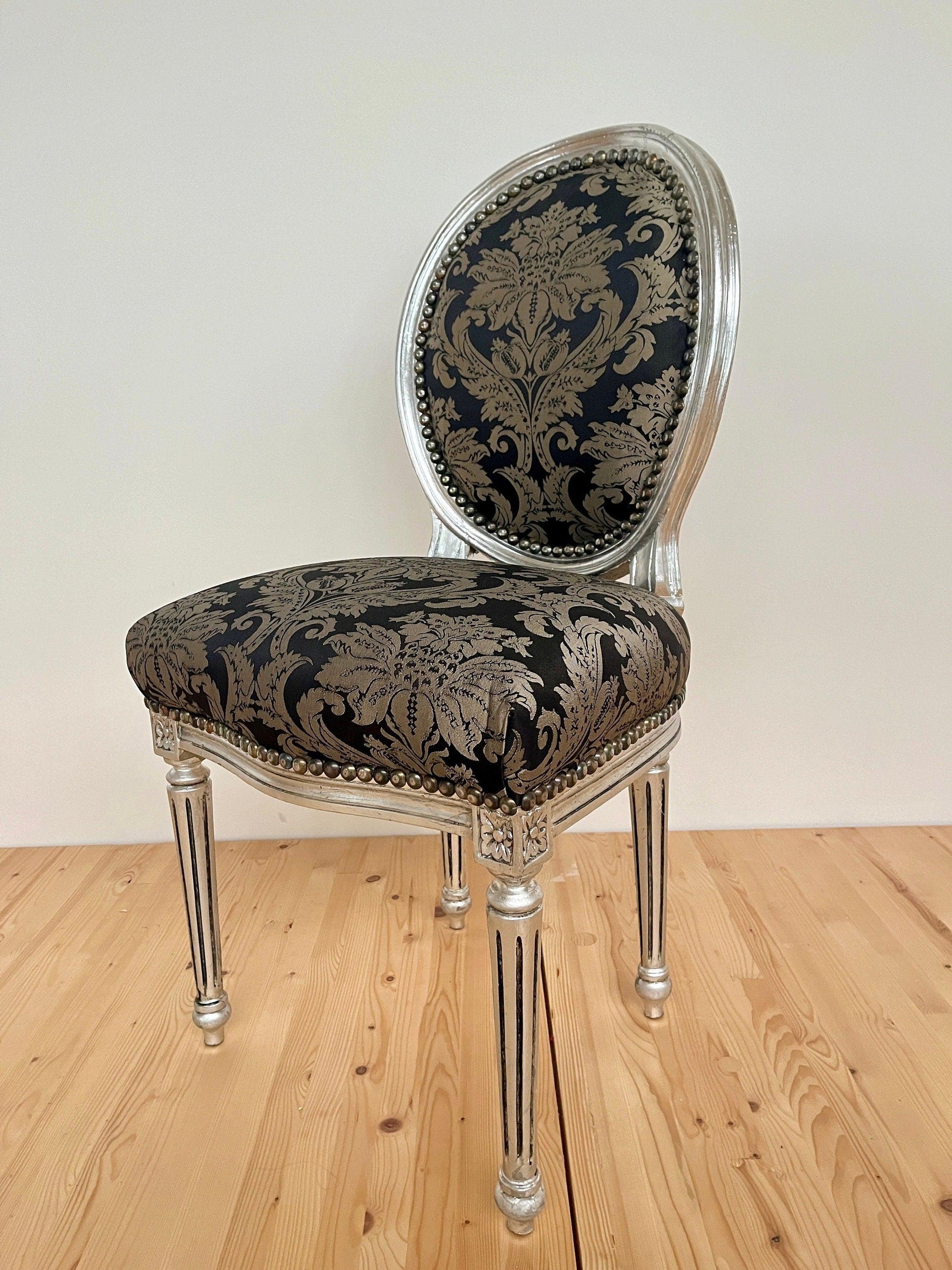 Chair Classic Baroque Style in Silver Black Pattern Dining Chair in Silver Finish for Home Decor
