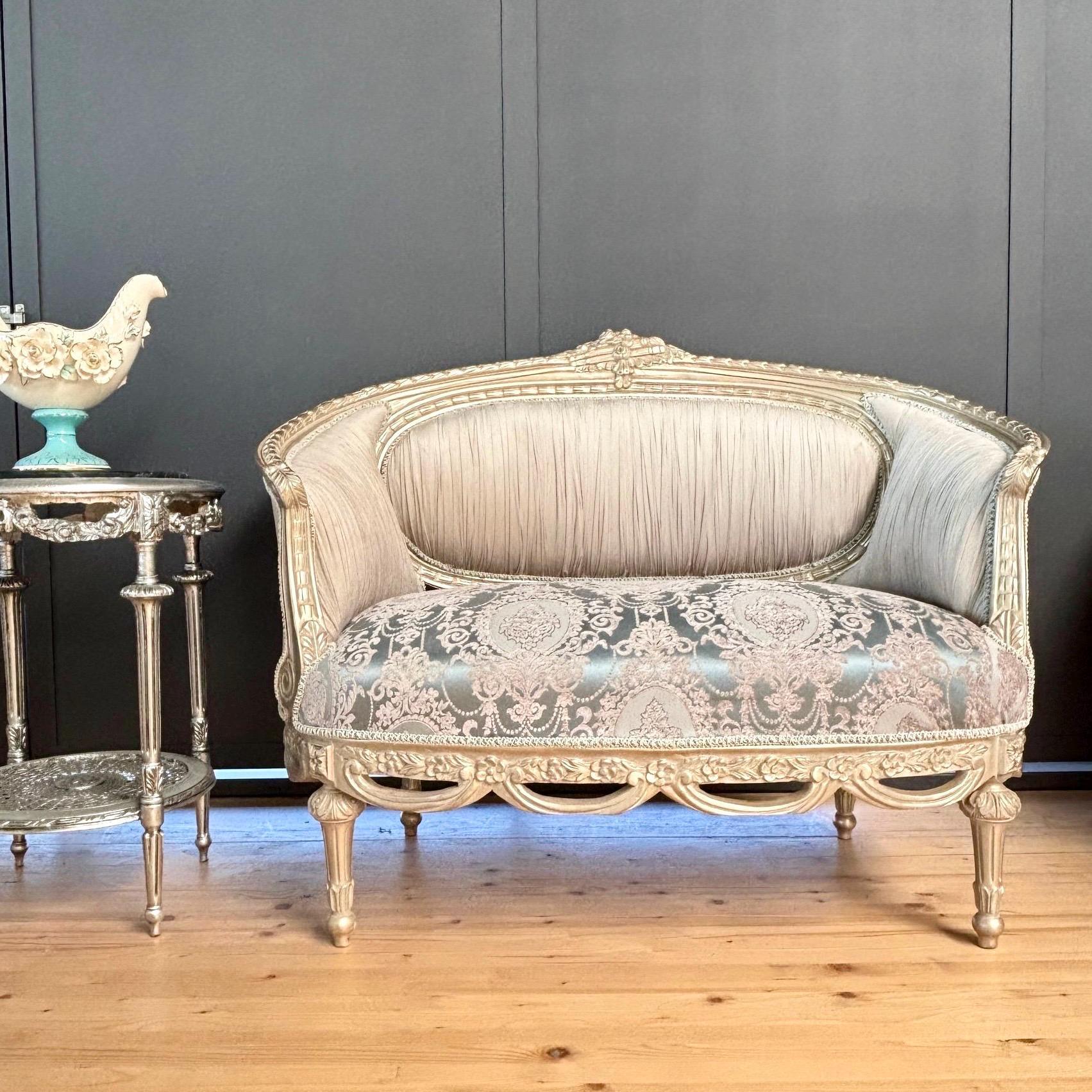 Lounge Sofa Baroque Rococo Style in Taupe Color Floral Handmade Luxurious Retro French Love Seat For Party Event Home Decor LIMITED EDTION