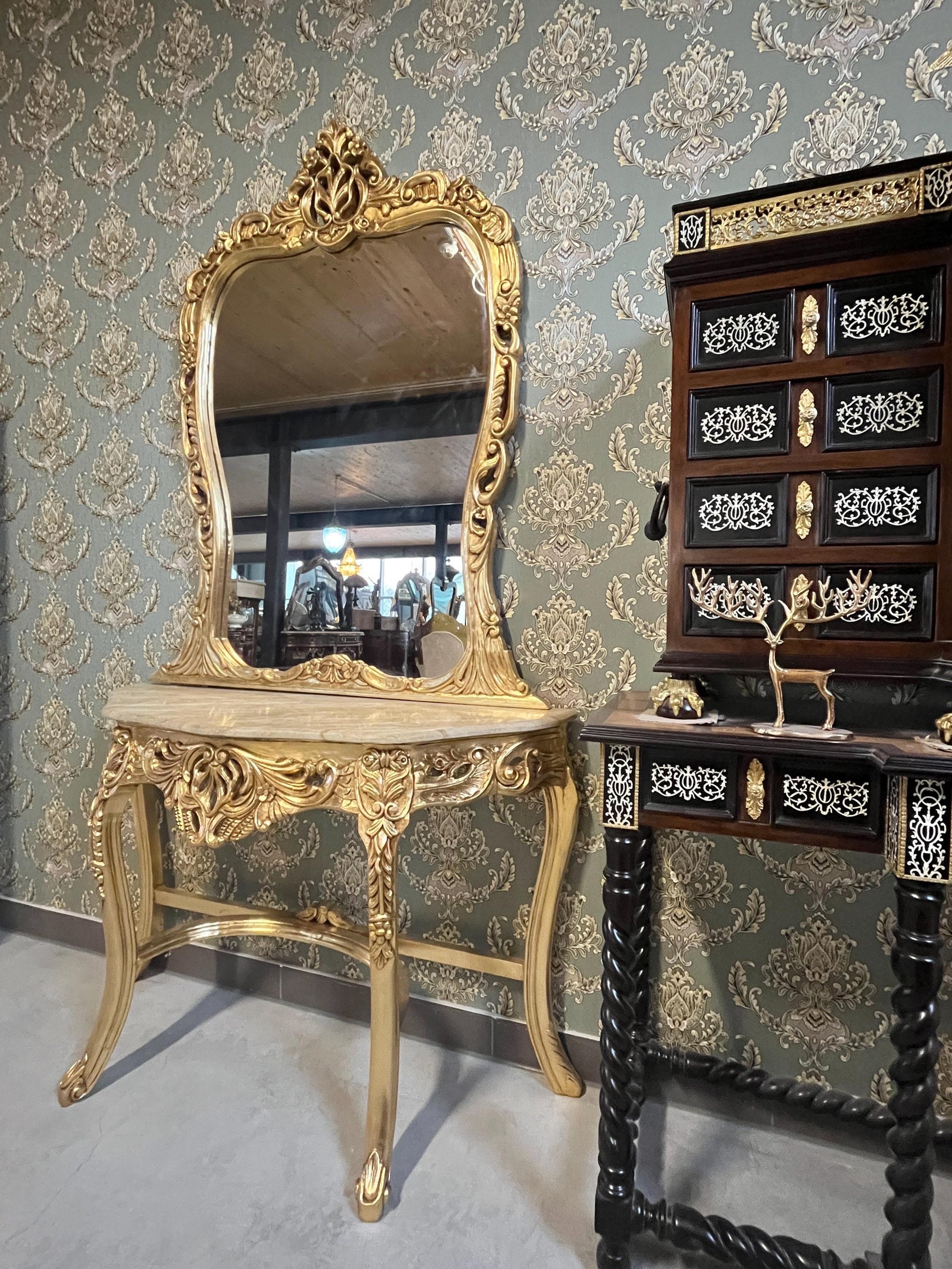 Table Console & Mirror Retro Baroque Style with Beige Marble Top Handcrafted Wooden Table in Gold Finish
