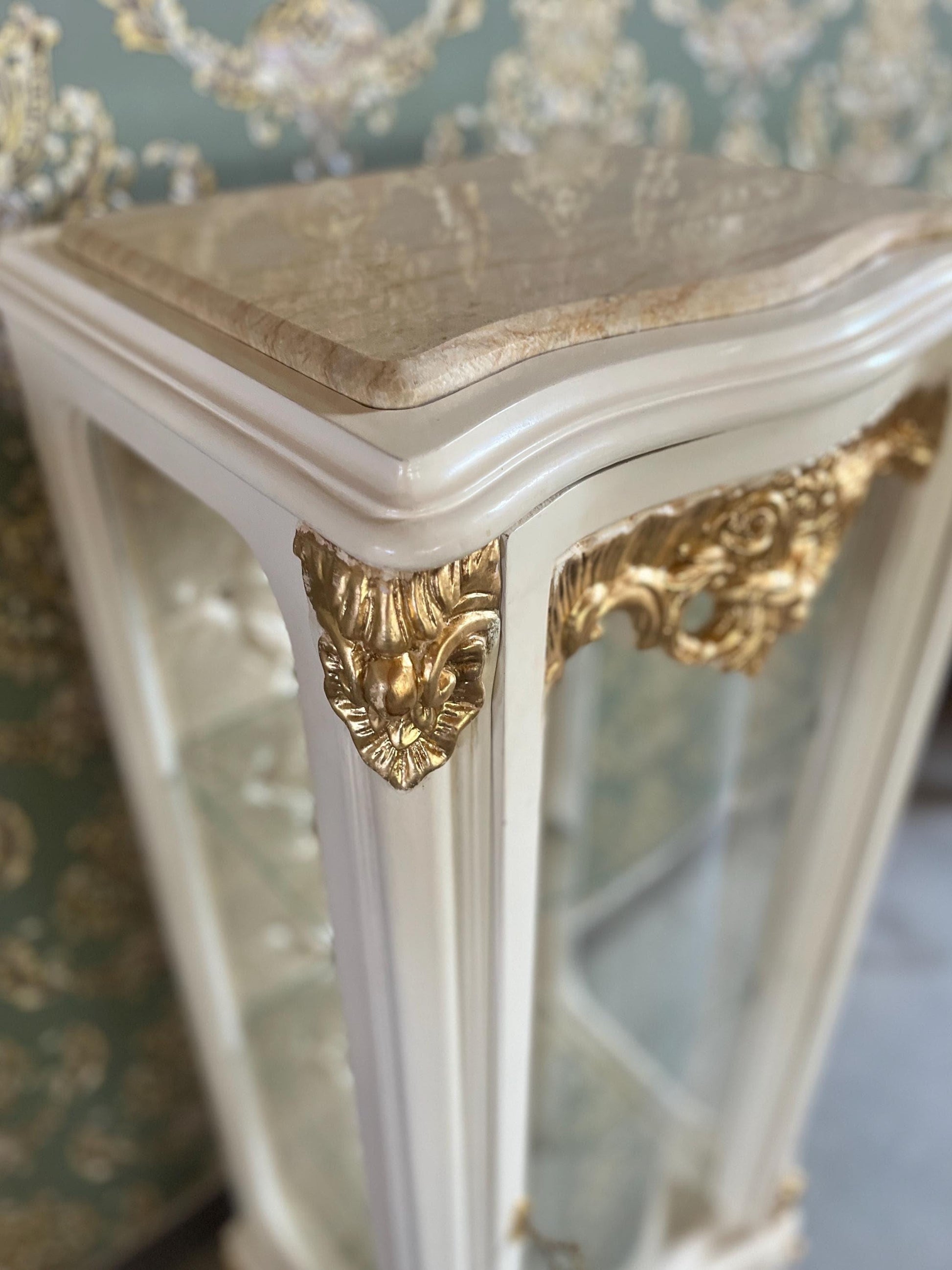 Showcase Gold French Louis XV Style Showcase Antique Style Silver Showcase Baroque Style Beige Showcase Home Decor French Style for Home