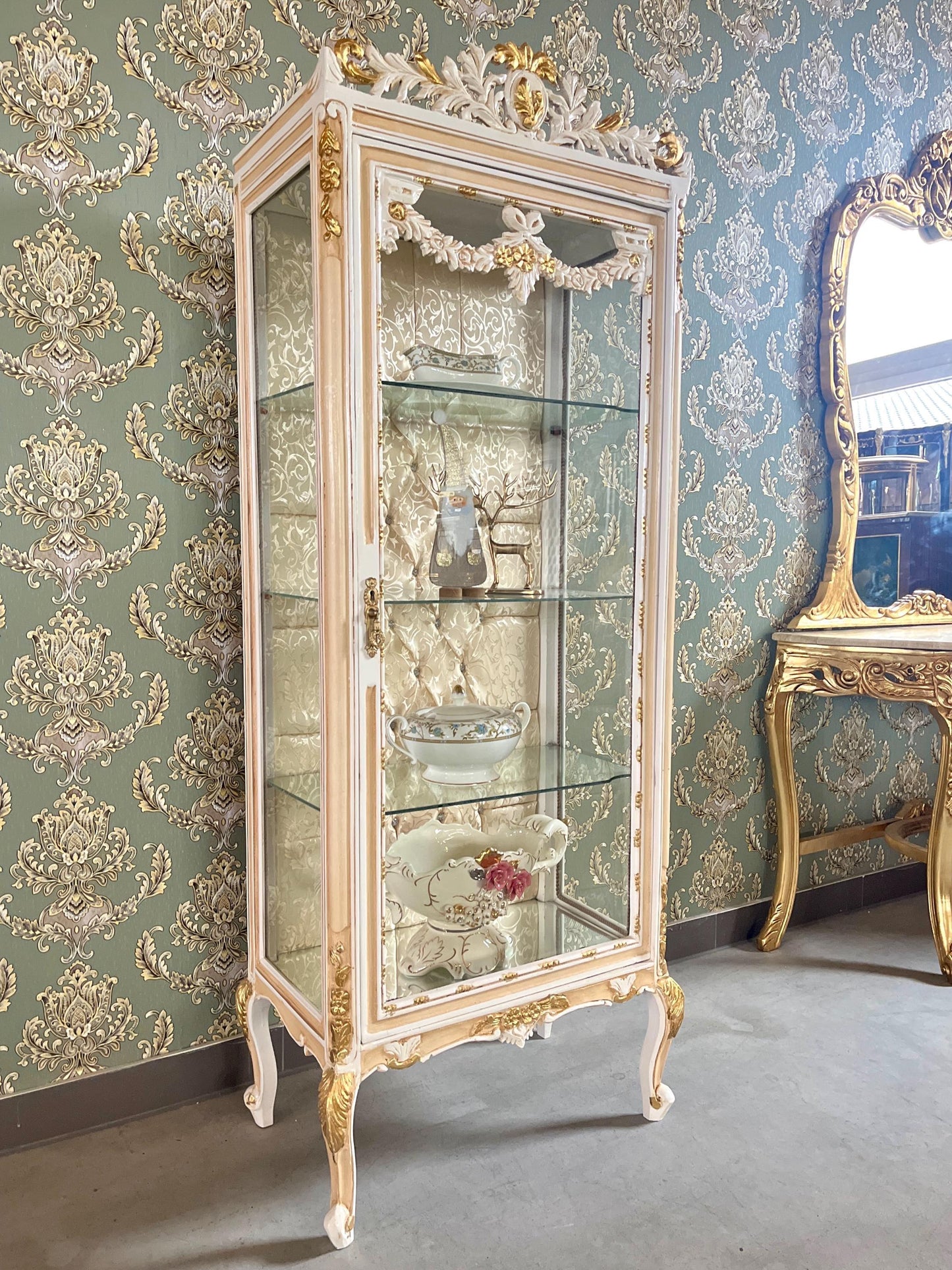 Display Cabinet French Louis XV Style Showcase Antique Baroque Rococo Style in Beige Gold Color Handmade Cabinet for Home Decor