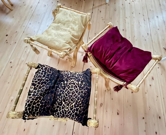 Foot Stool French Louis XV Antique Style Ottoman Retro Baroque Style Hocker with Tassels Bordeaux Gold Leopard Print Seated in Gold Finish