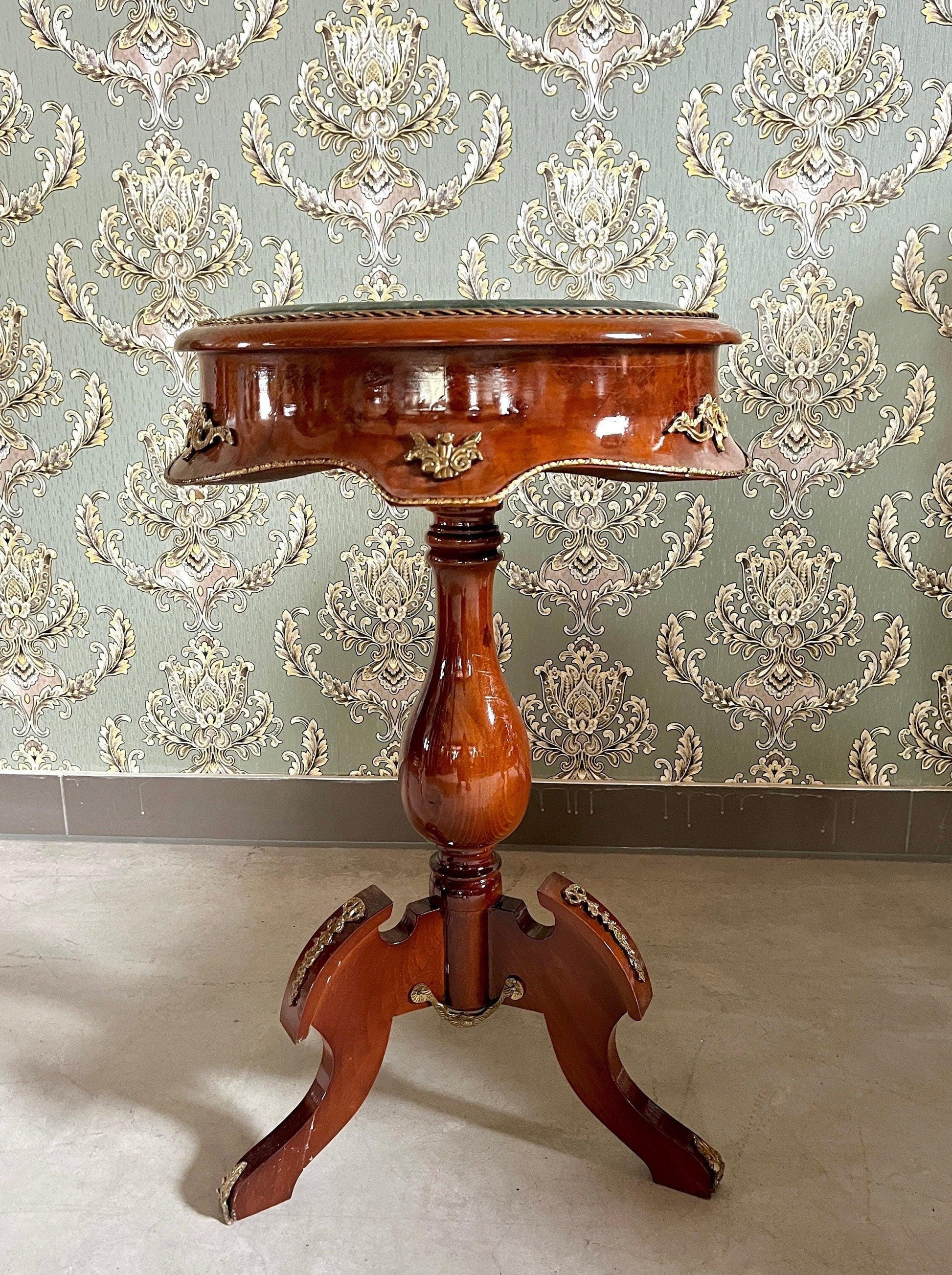 Small Side Table Marble Top Retro Baroque Style Tea Table Café Table Antique Style Wooden Table with Marble Top for Home Decor