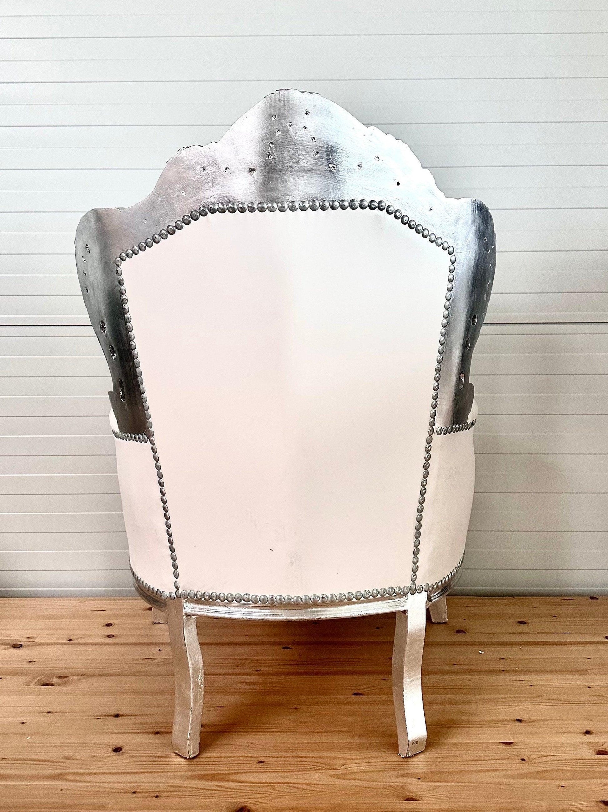 Französischer Barocksessel im Recoco-Stil/ Armchair French Baroque Recoco Style in Silver Finish & Colorful Safari Zebra Print